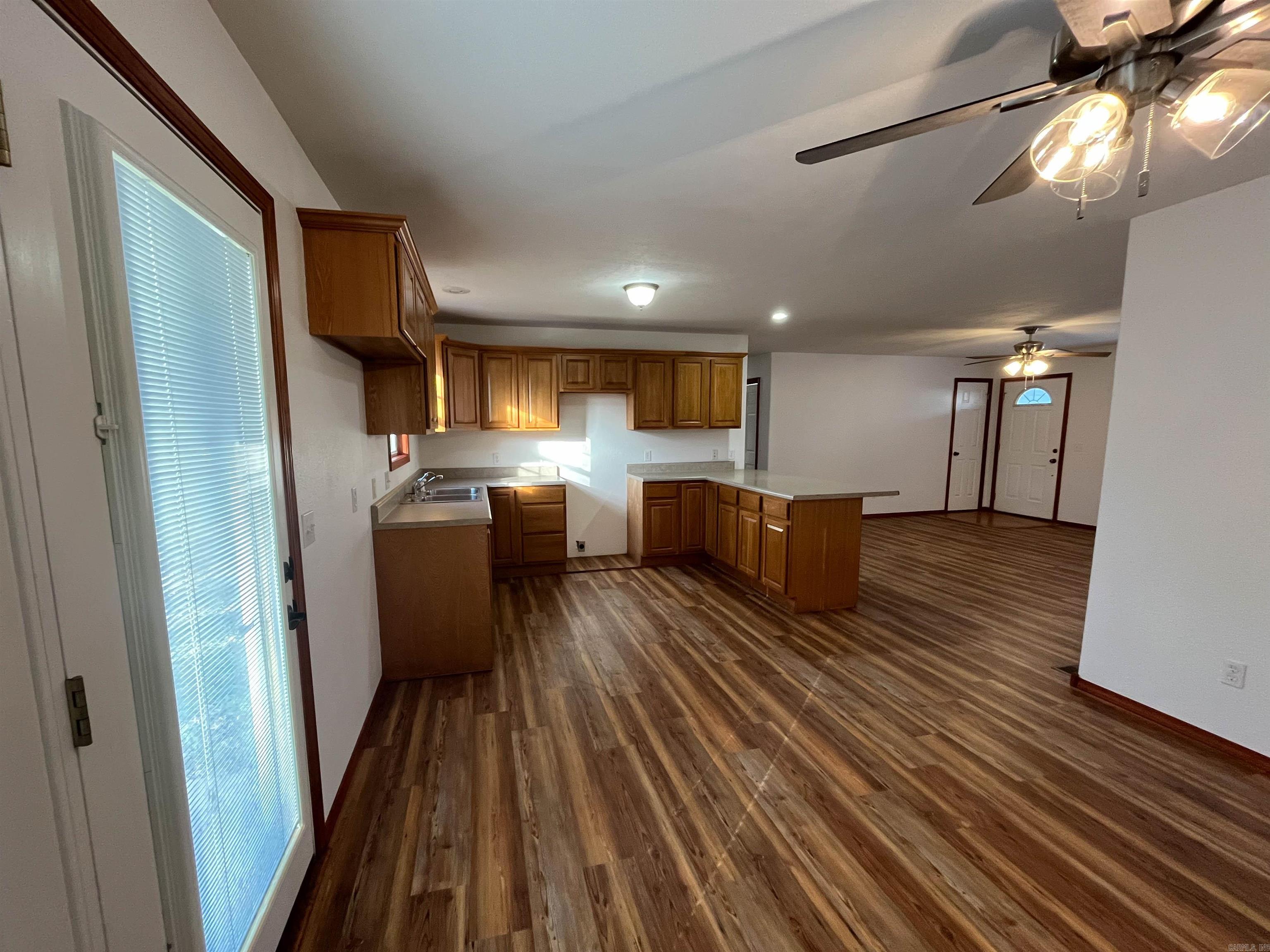 414 Regina Avenue Property Photo 7