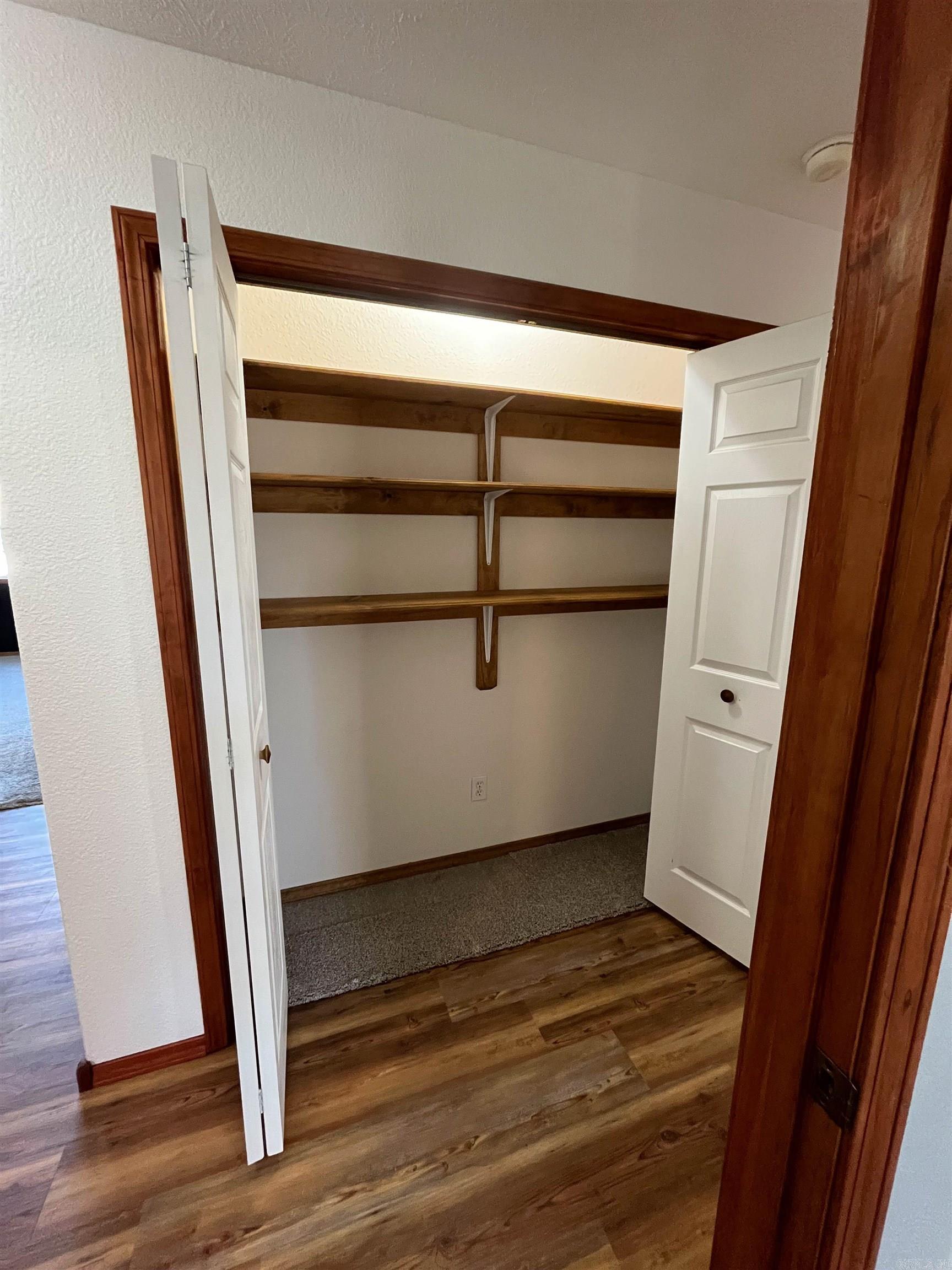 414 Regina Avenue Property Photo 11