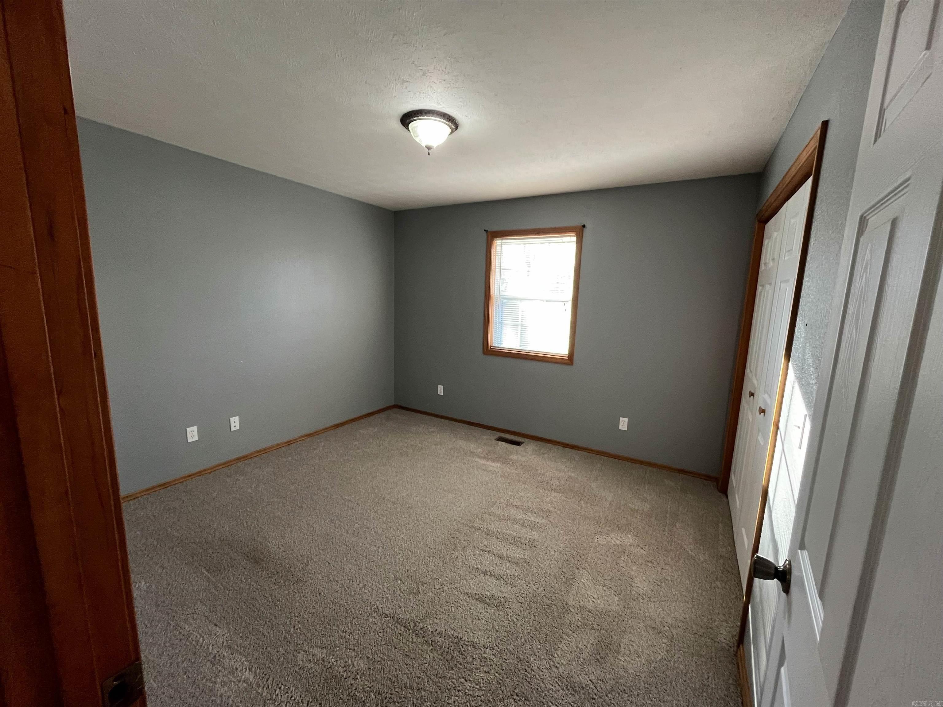 414 Regina Avenue Property Photo 12