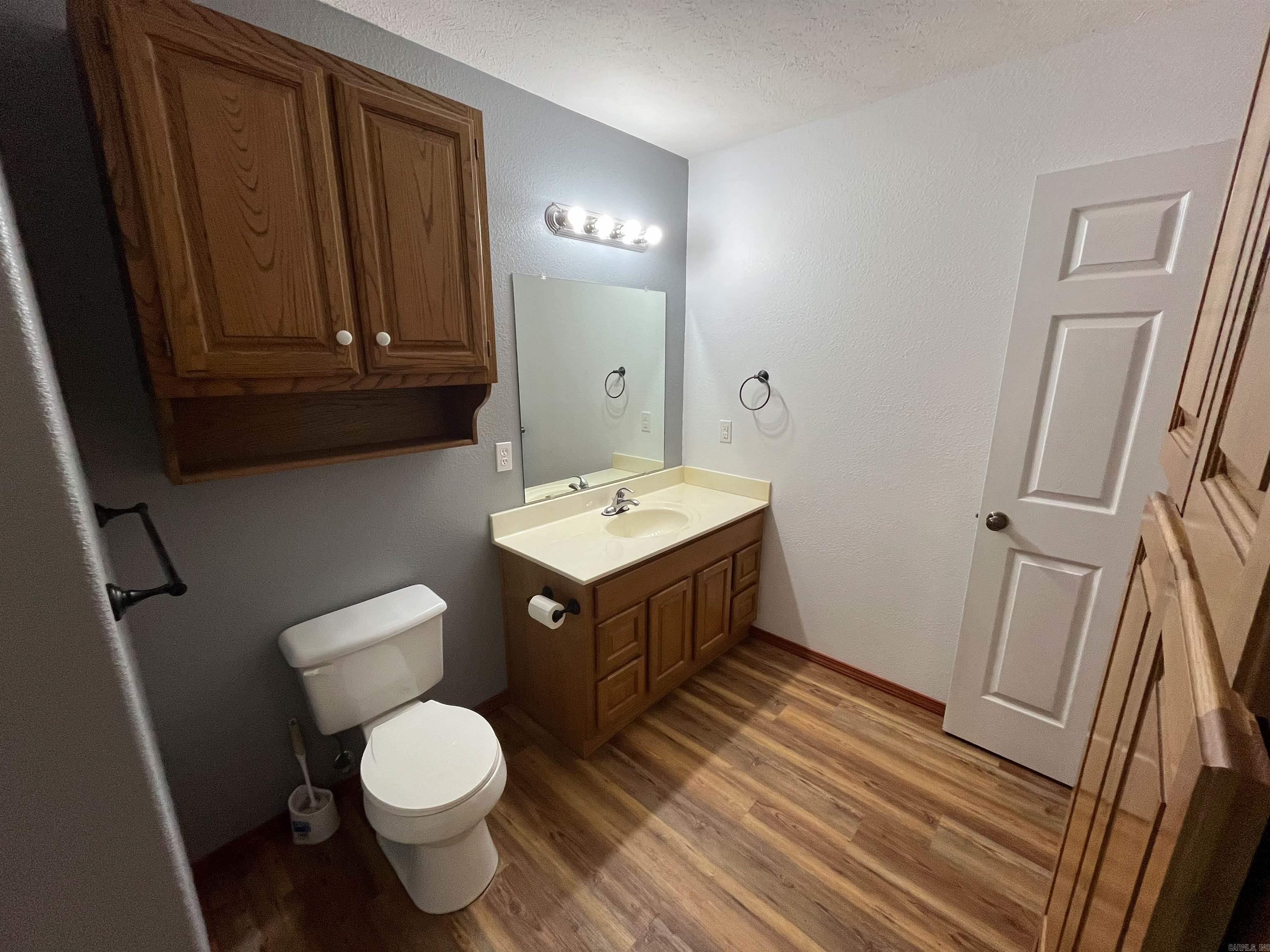 414 Regina Avenue Property Photo 17