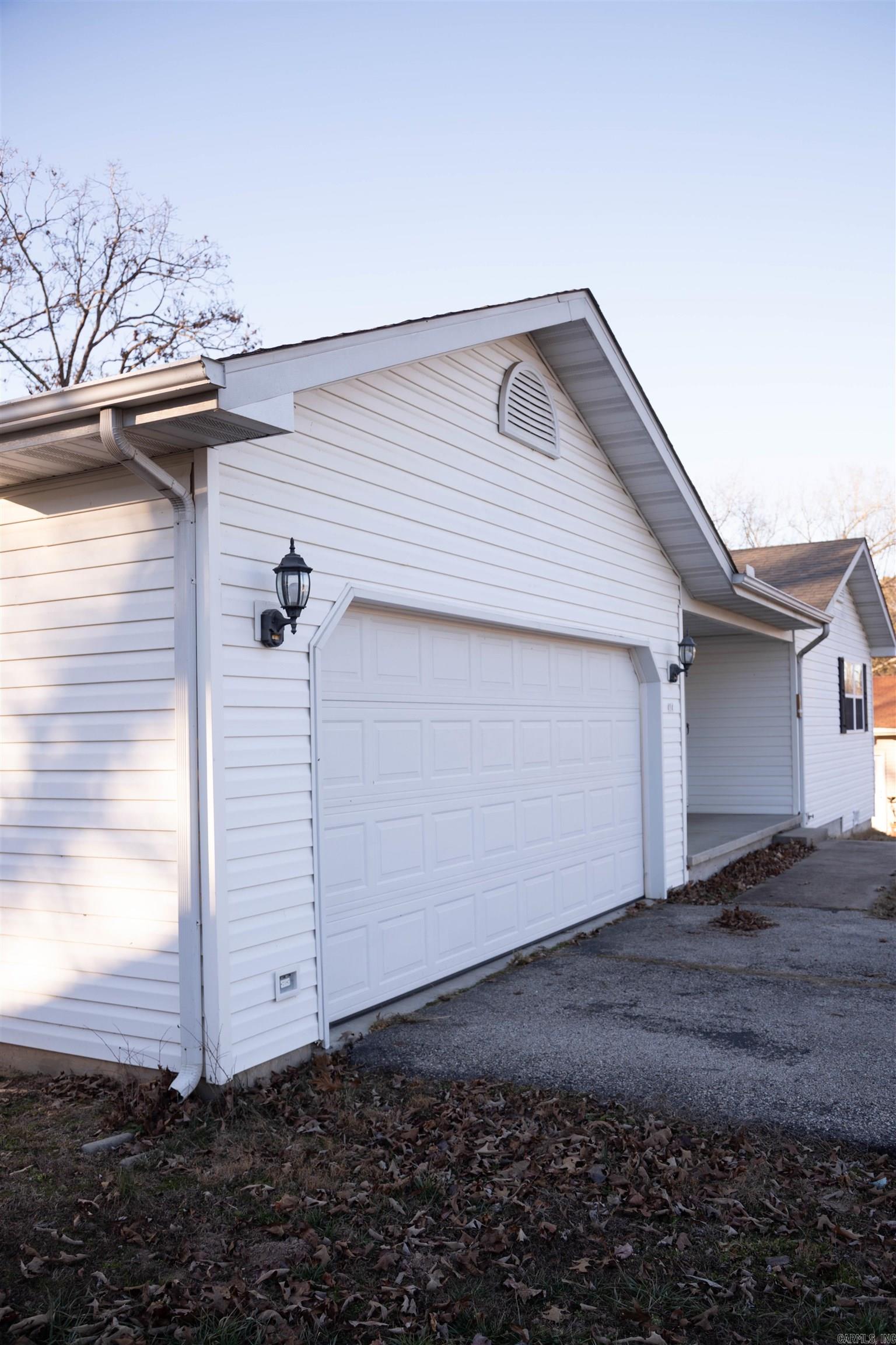 414 Regina Avenue Property Photo 33