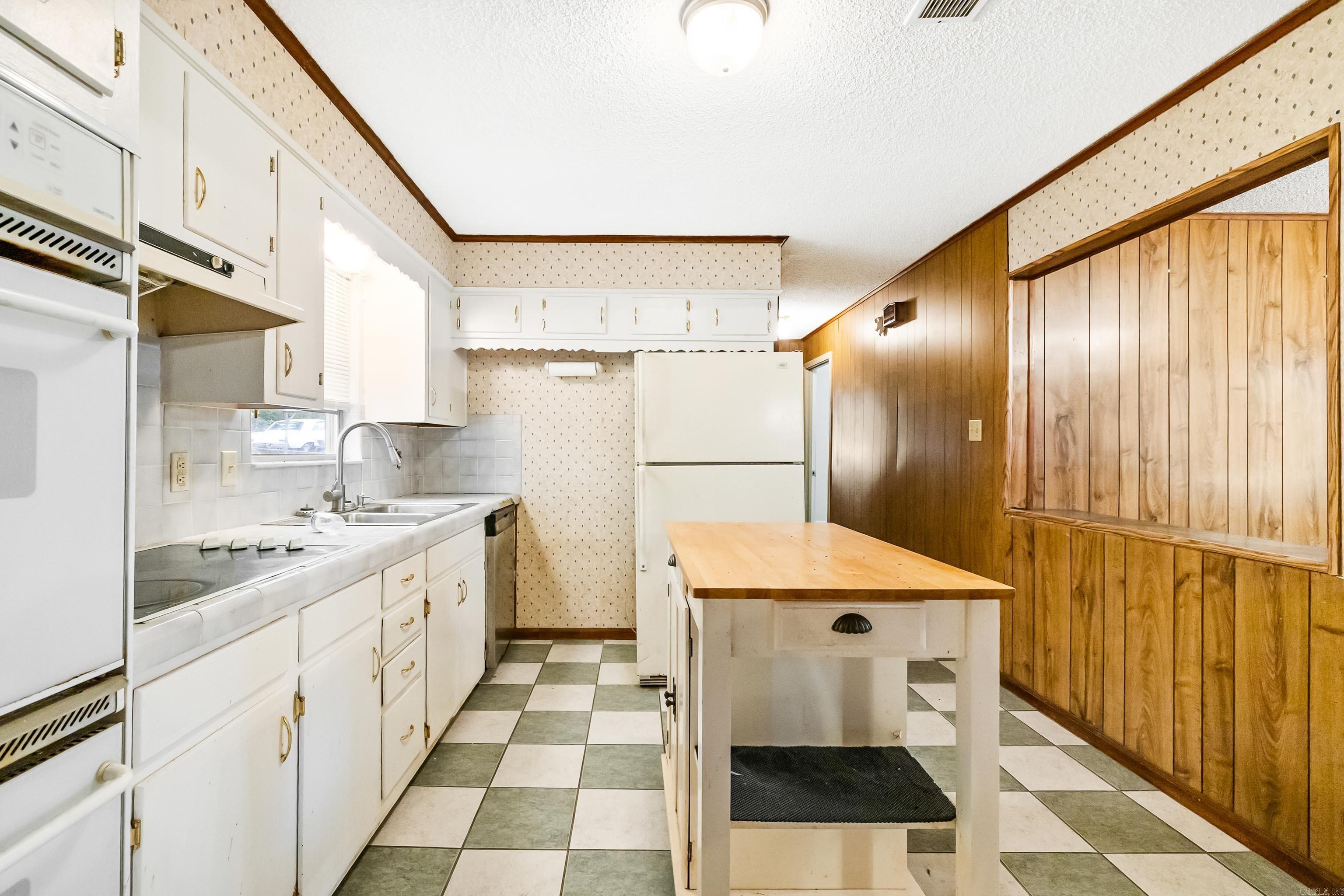 100 White Hall Road Property Photo 5