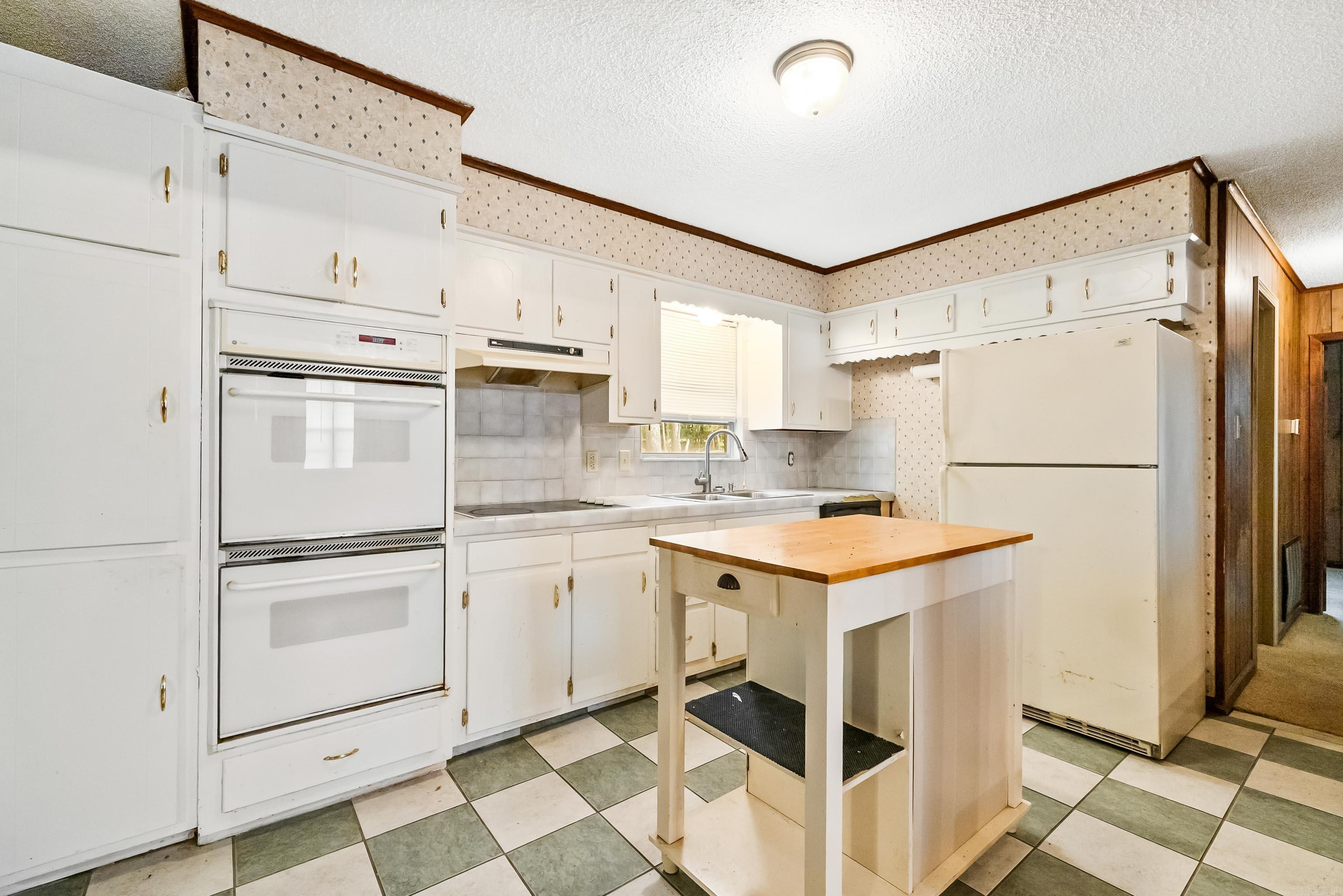 100 White Hall Road Property Photo 18
