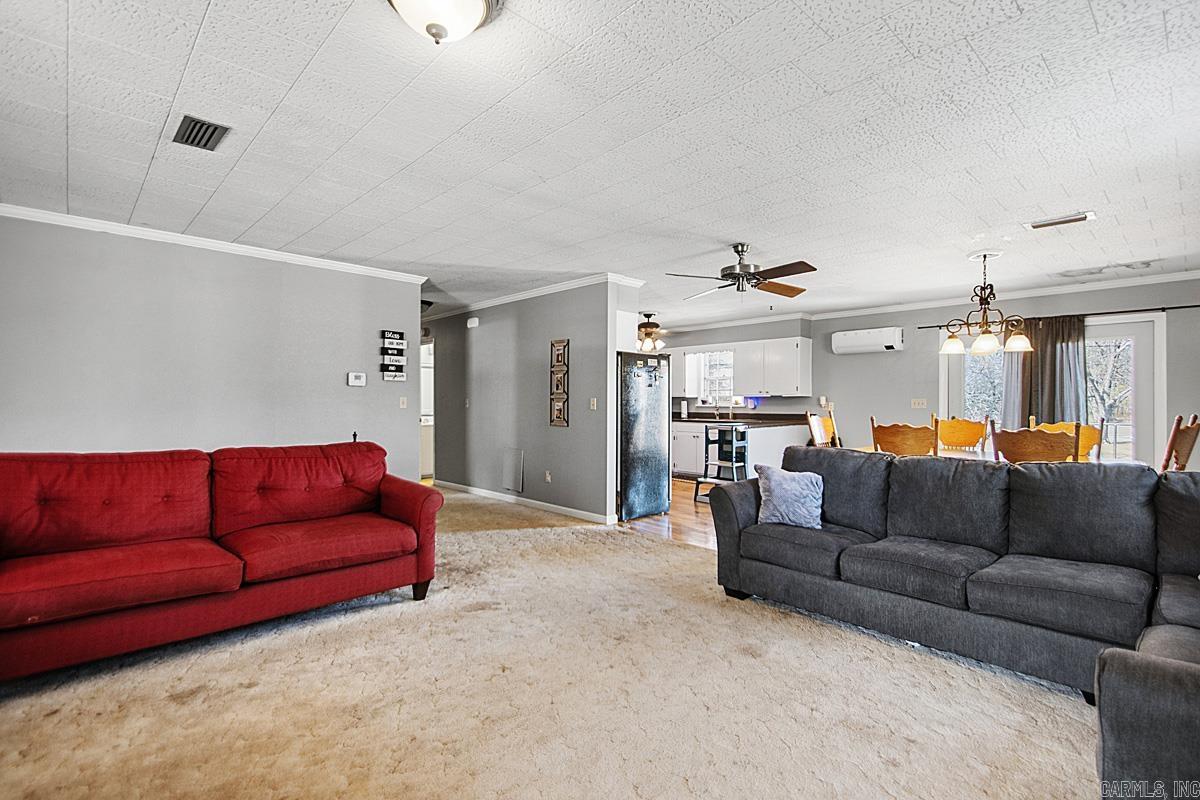 108 E 5th Avenue Property Photo 10
