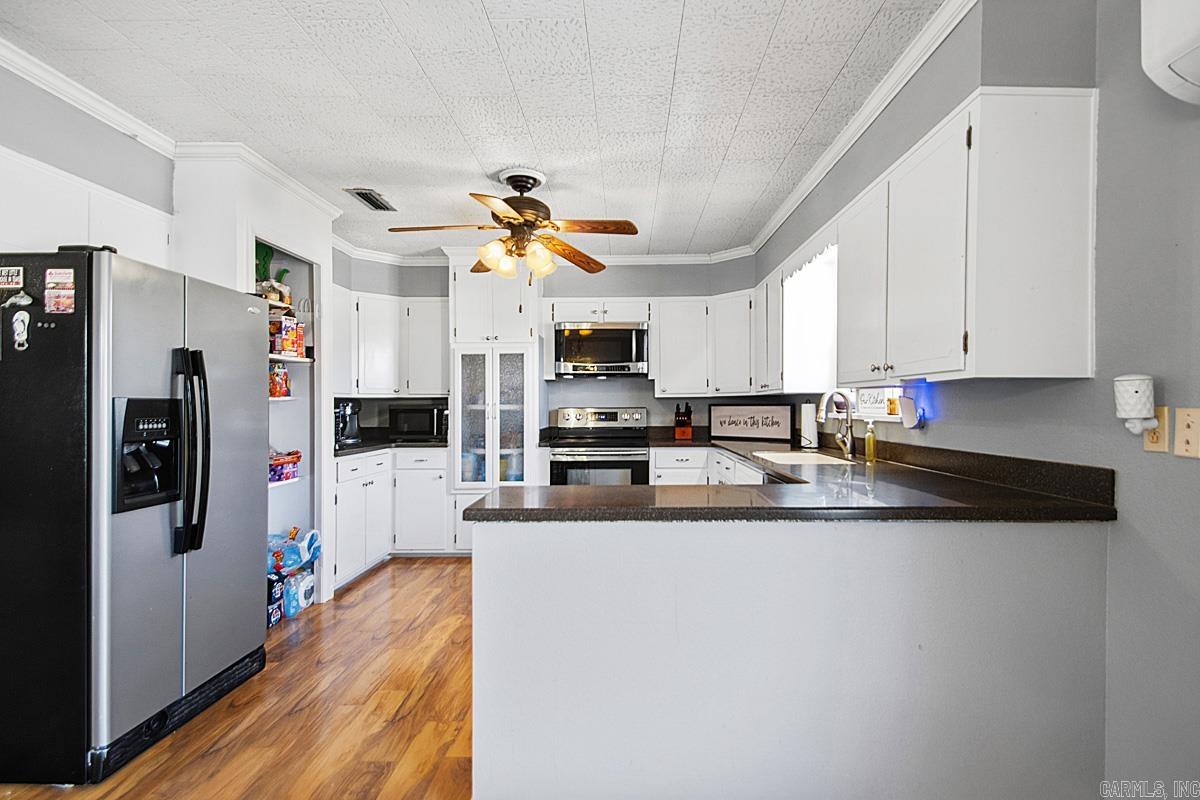 108 E 5th Avenue Property Photo 13