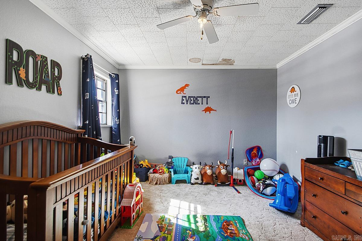 108 E 5th Avenue Property Photo 16