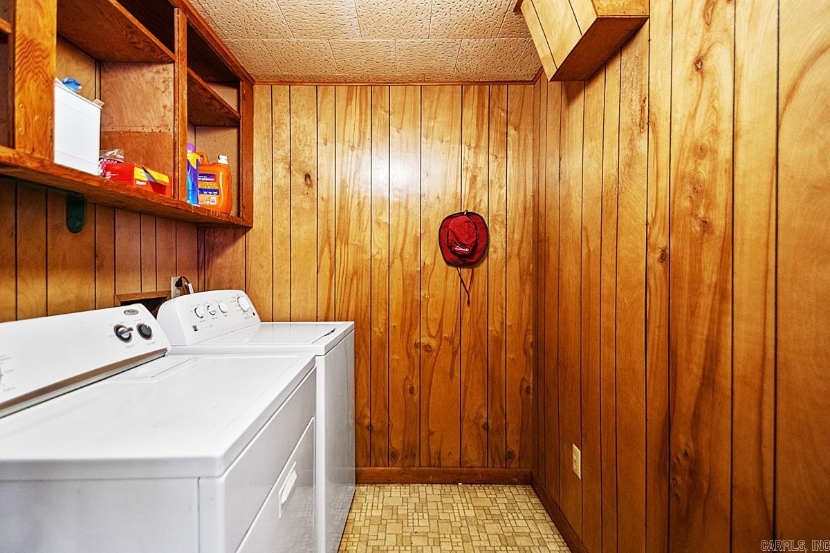 108 E 5th Avenue Property Photo 26