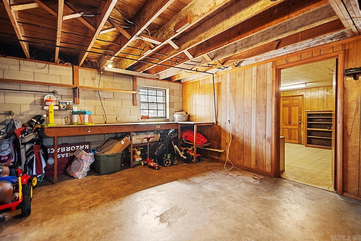 108 E 5th Avenue Property Photo 28