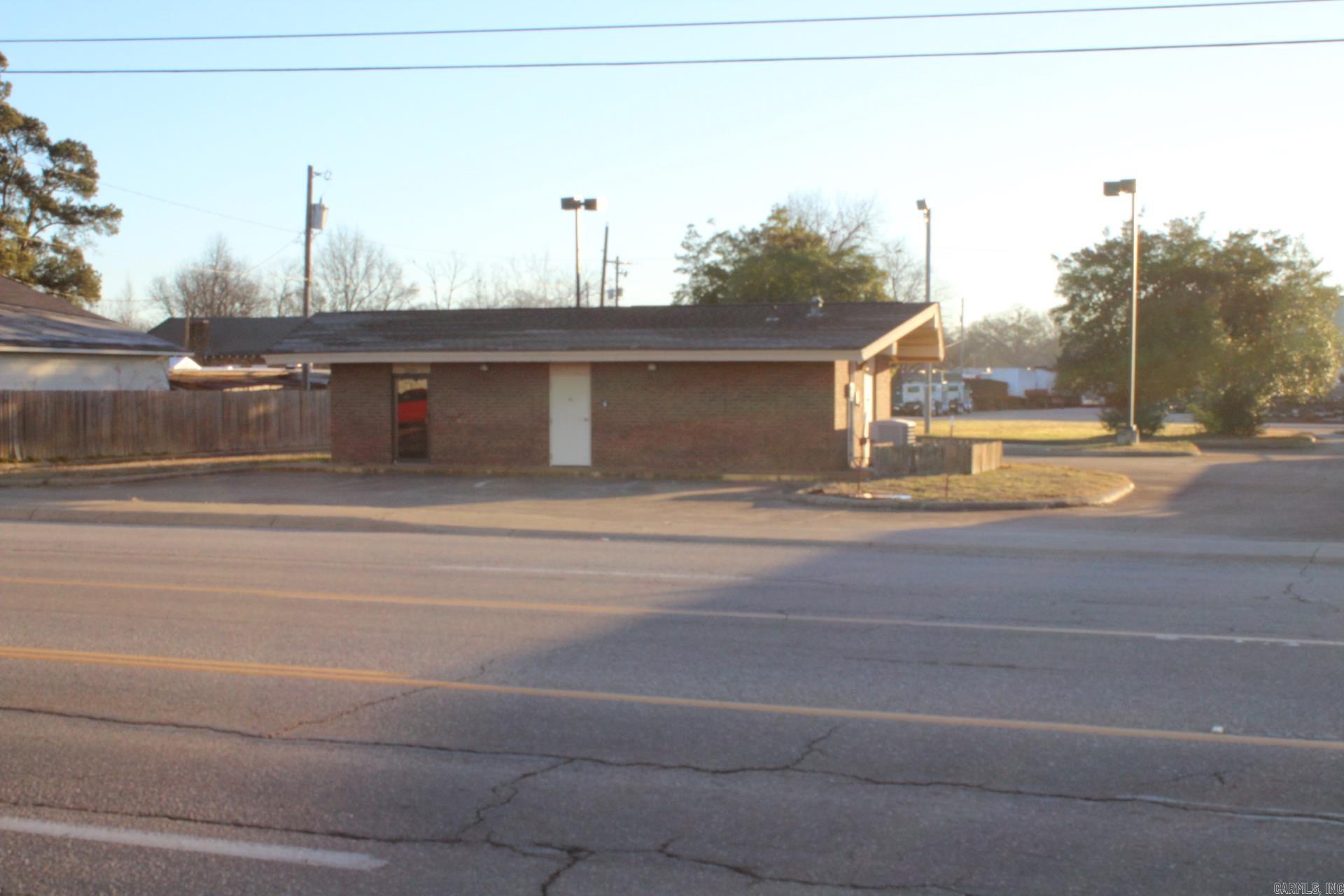 1101 S Fourth Street Property Photo 1