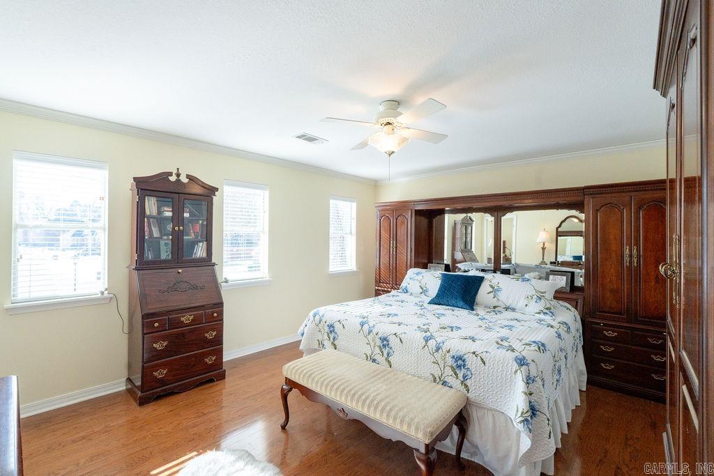 608 River Oaks Boulevard Property Photo 24