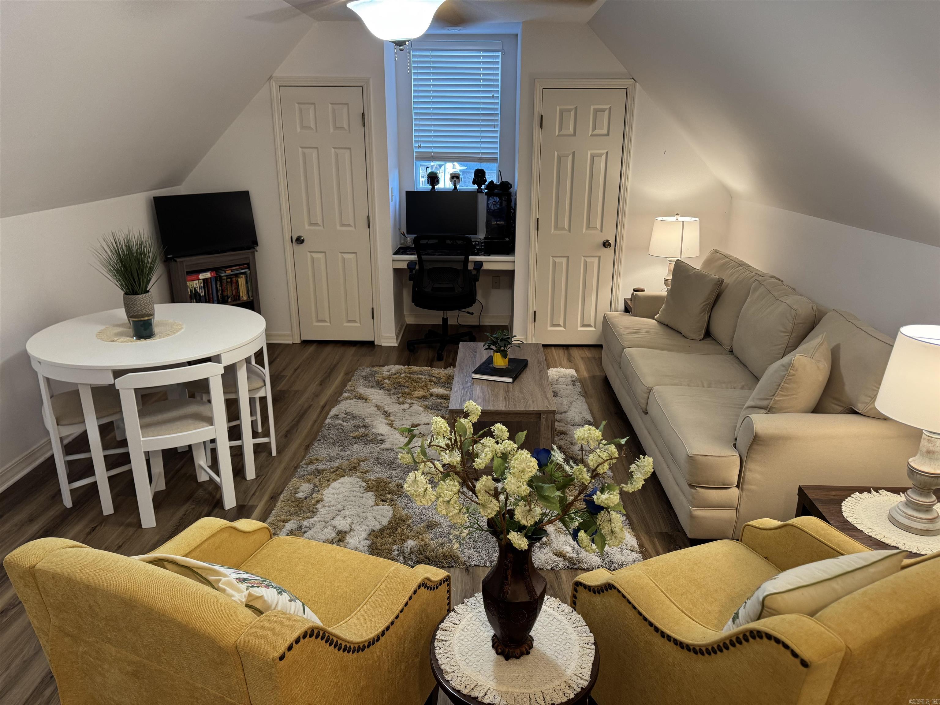 608 River Oaks Boulevard Property Photo 46