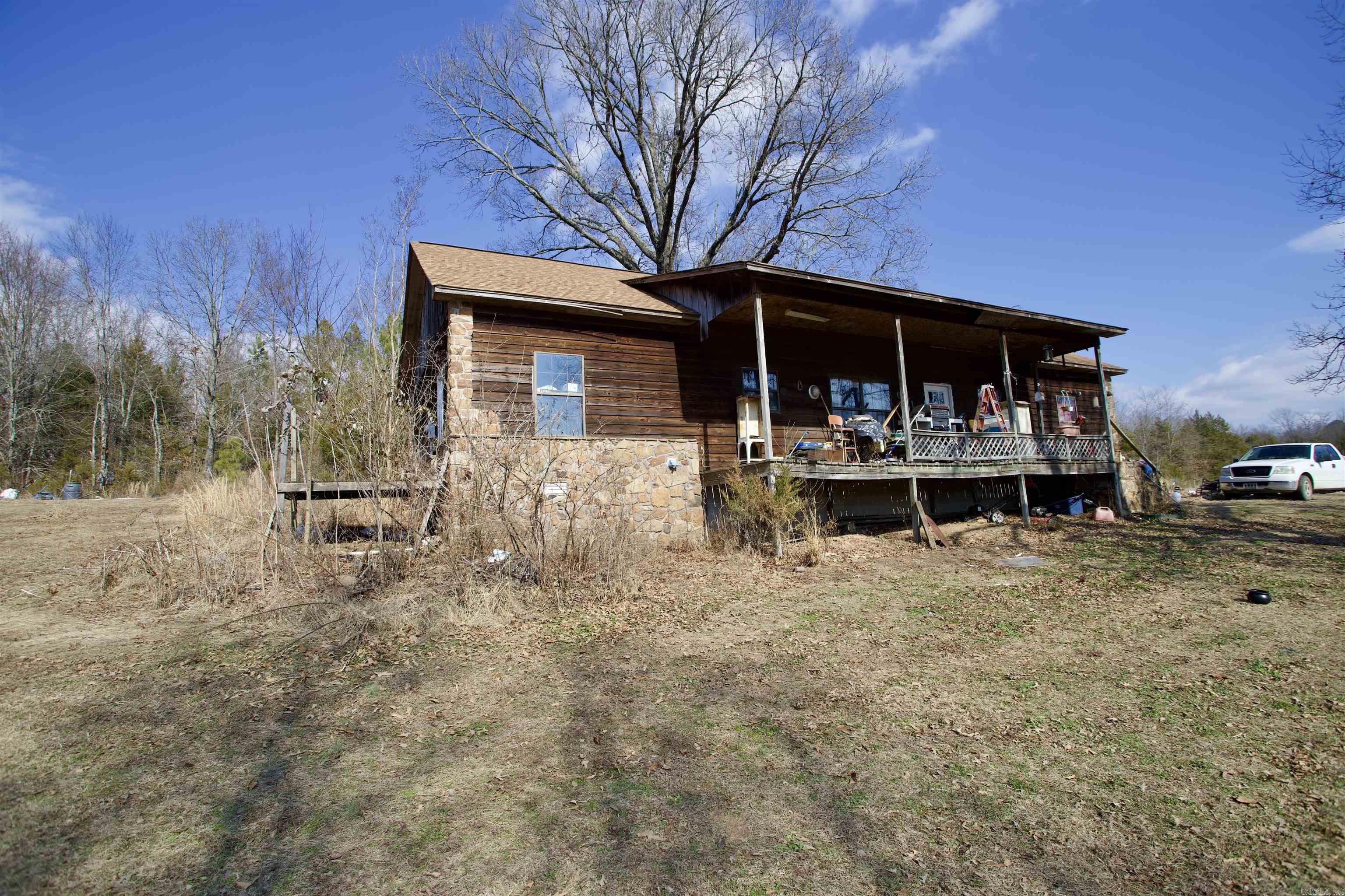 40 Pine Cone Lane Property Photo 3