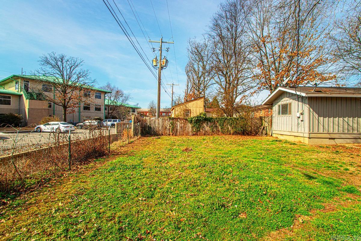 10209 Ronald Drive Property Photo 5