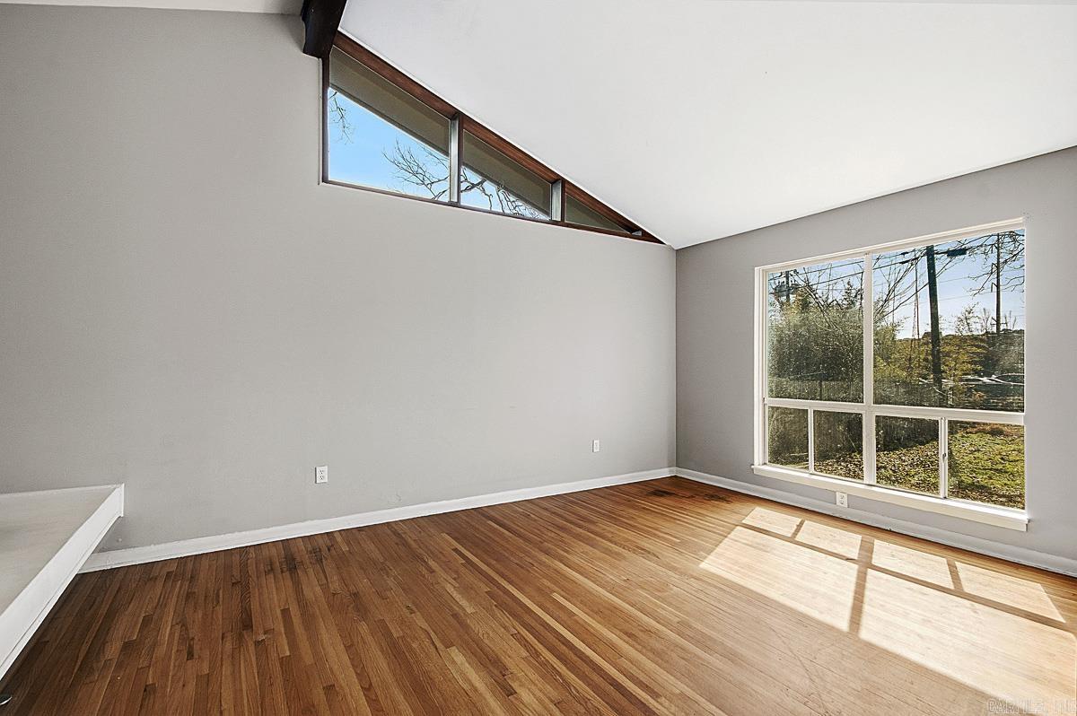 10209 Ronald Drive Property Photo 10