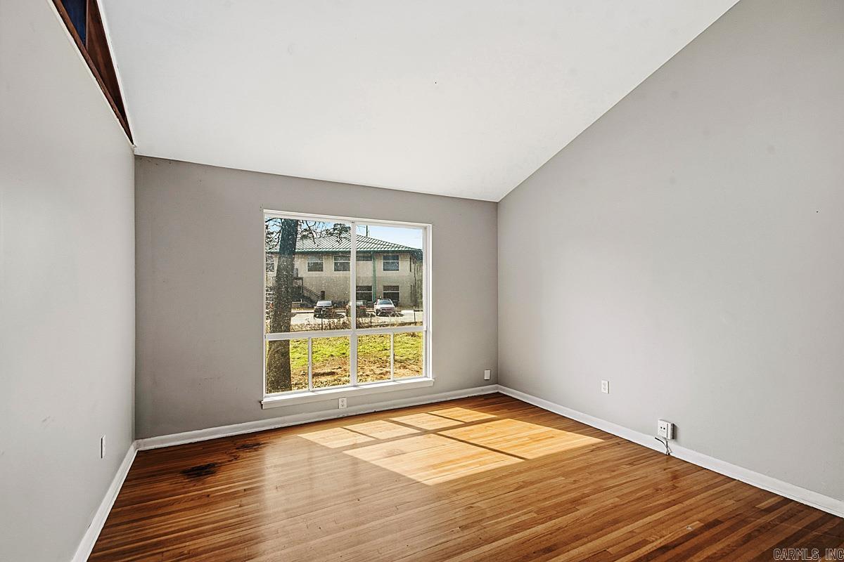 10209 Ronald Drive Property Photo 12