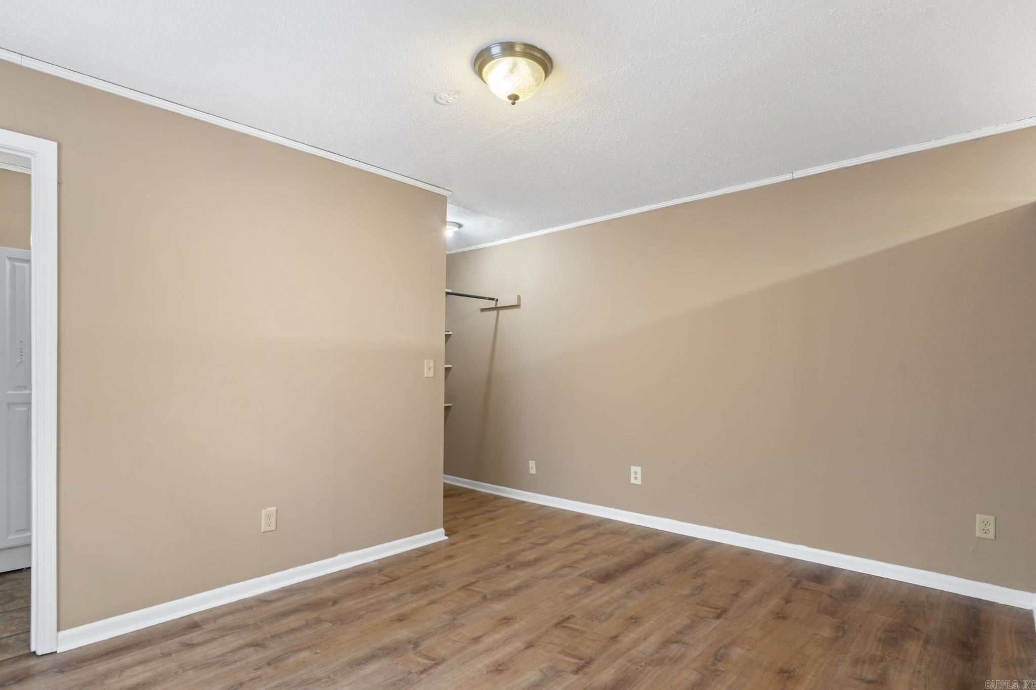 10223 Lanehart Road Property Photo 3