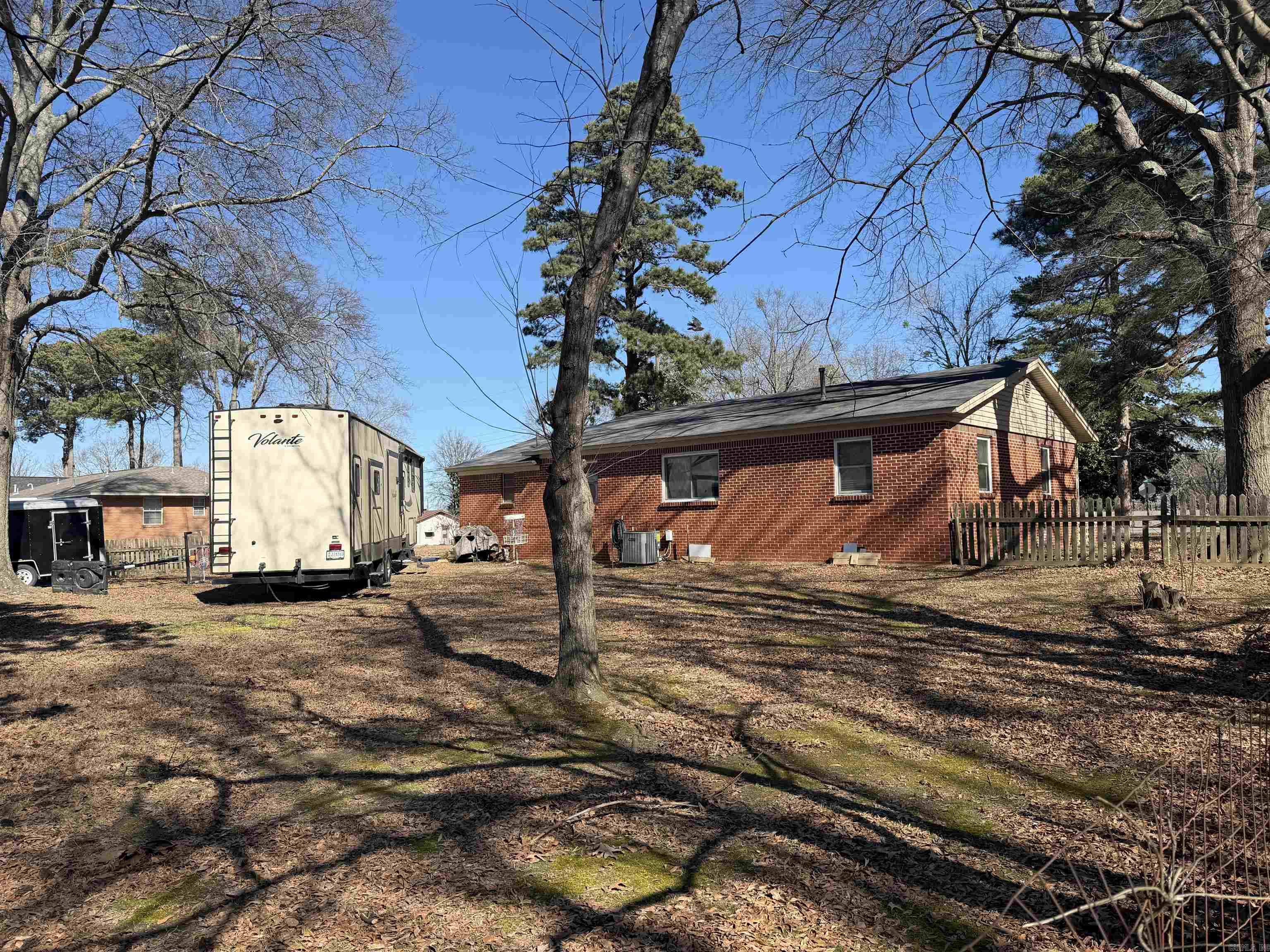 512 West Street Property Photo 4