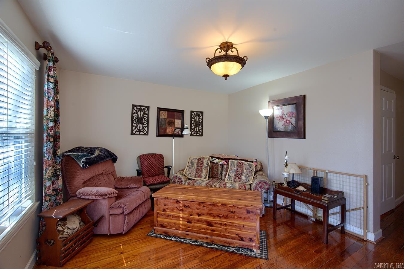 602 E Sevier St Property Photo 6