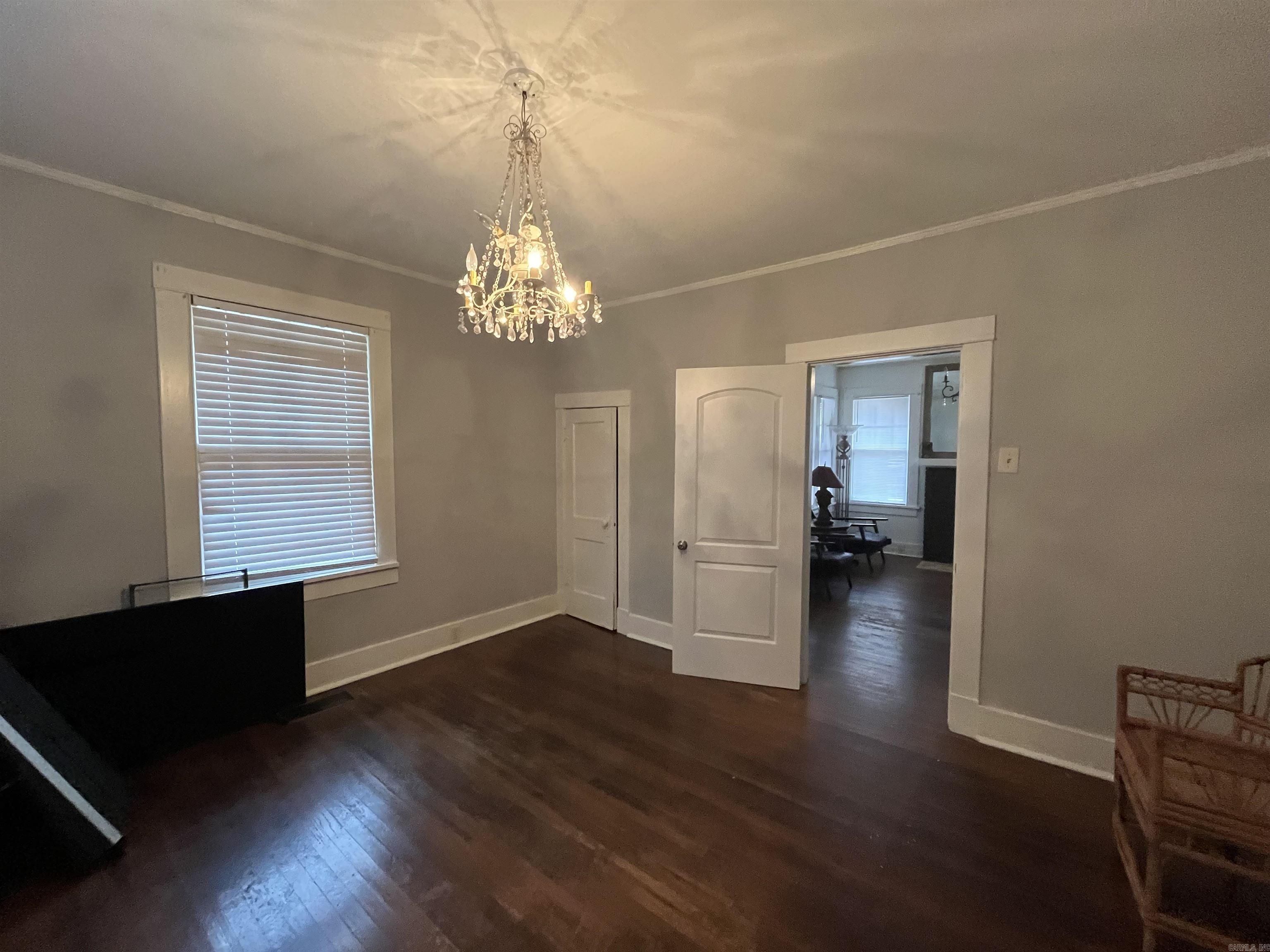 4819 Lee Avenue Property Photo 10