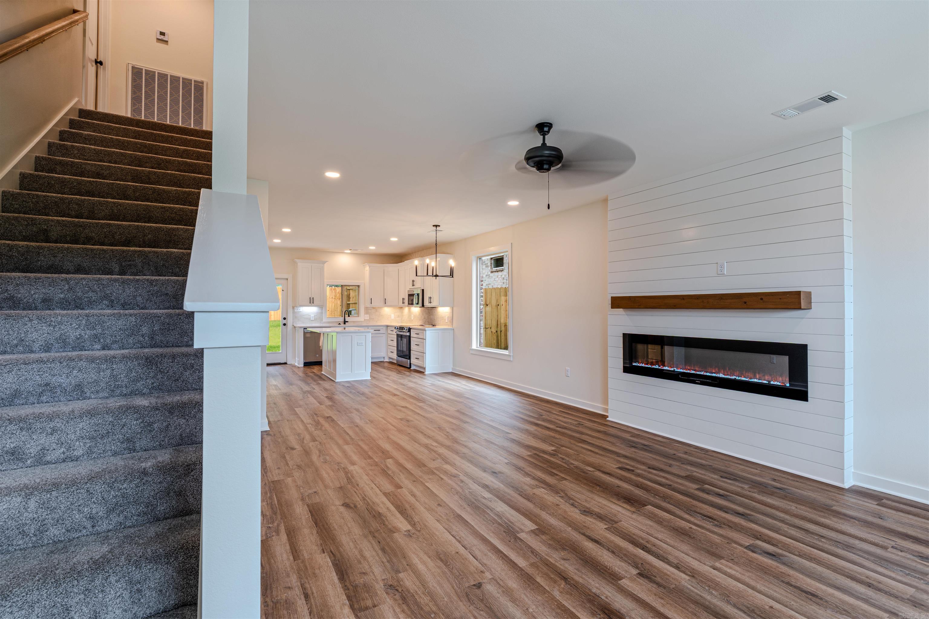 1120 Grand Teton Property Photo 6