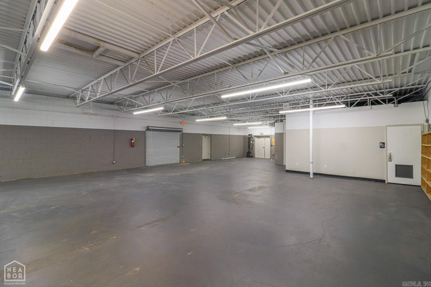 1421 S Caraway Suite B Road Property Photo 8