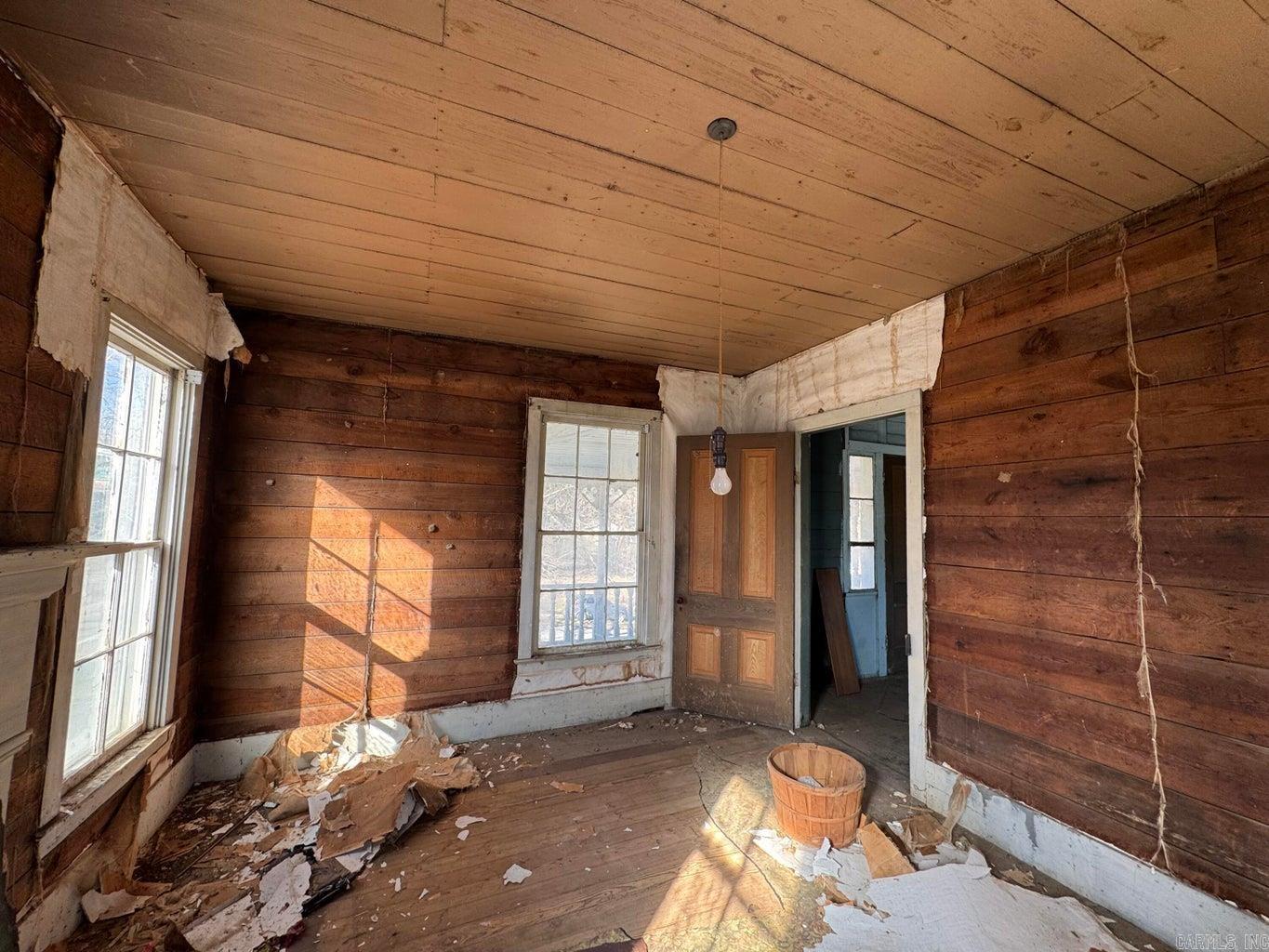 131 W Main Street Property Photo 41