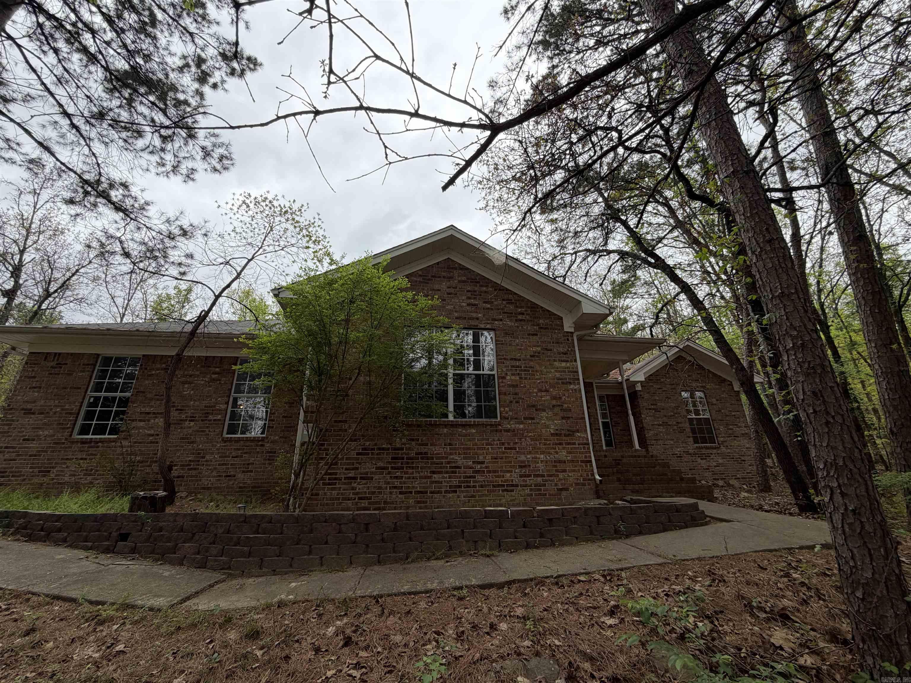 44 Kirkland Drive Property Photo 2