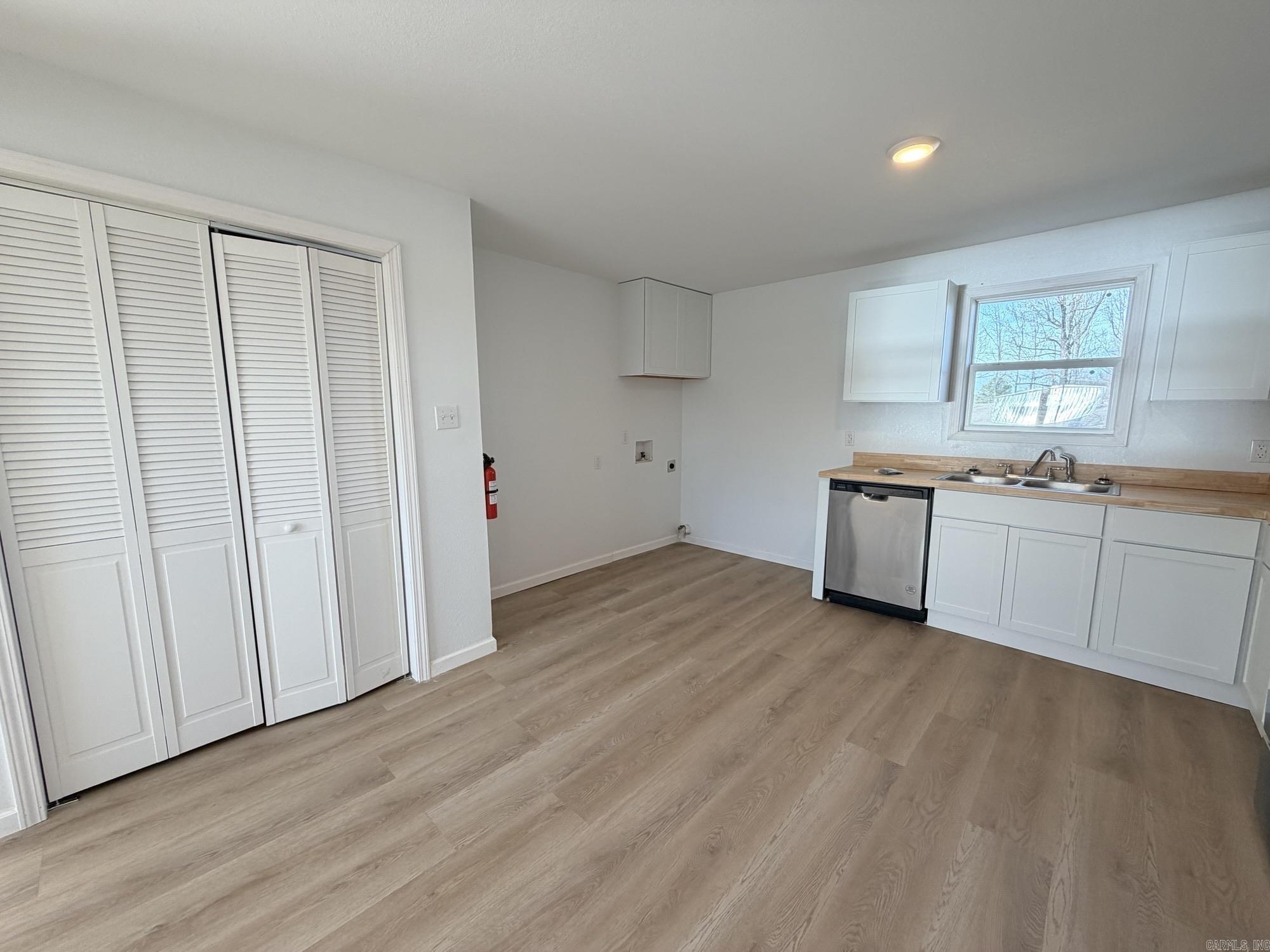 1205 W Hunt St Property Photo 4
