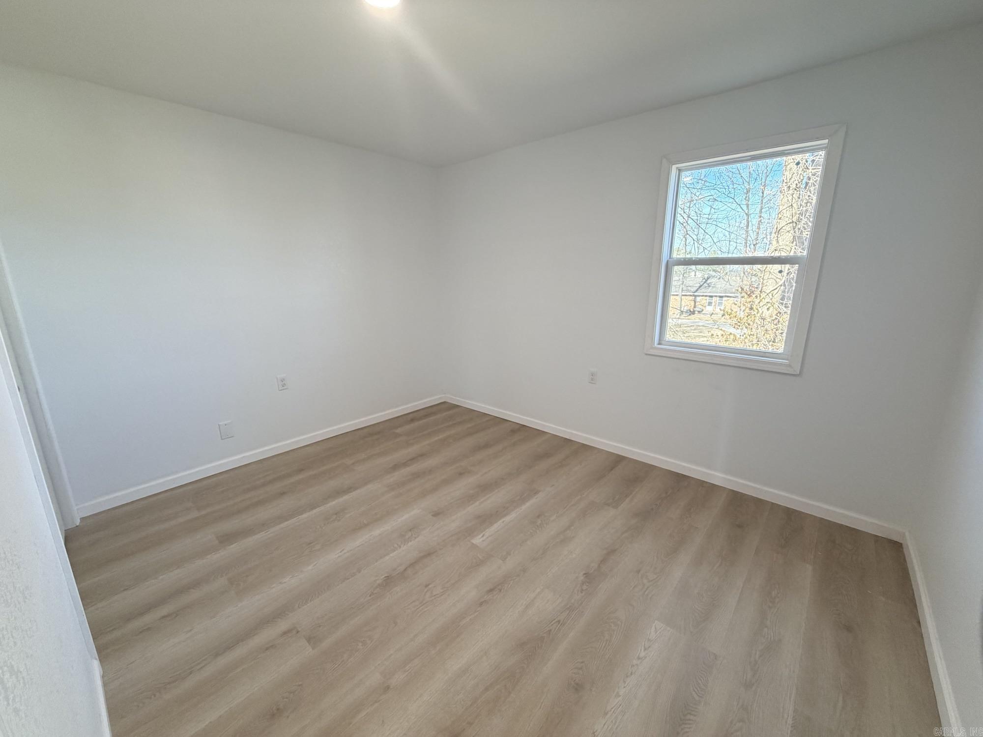 1205 W Hunt St Property Photo 5