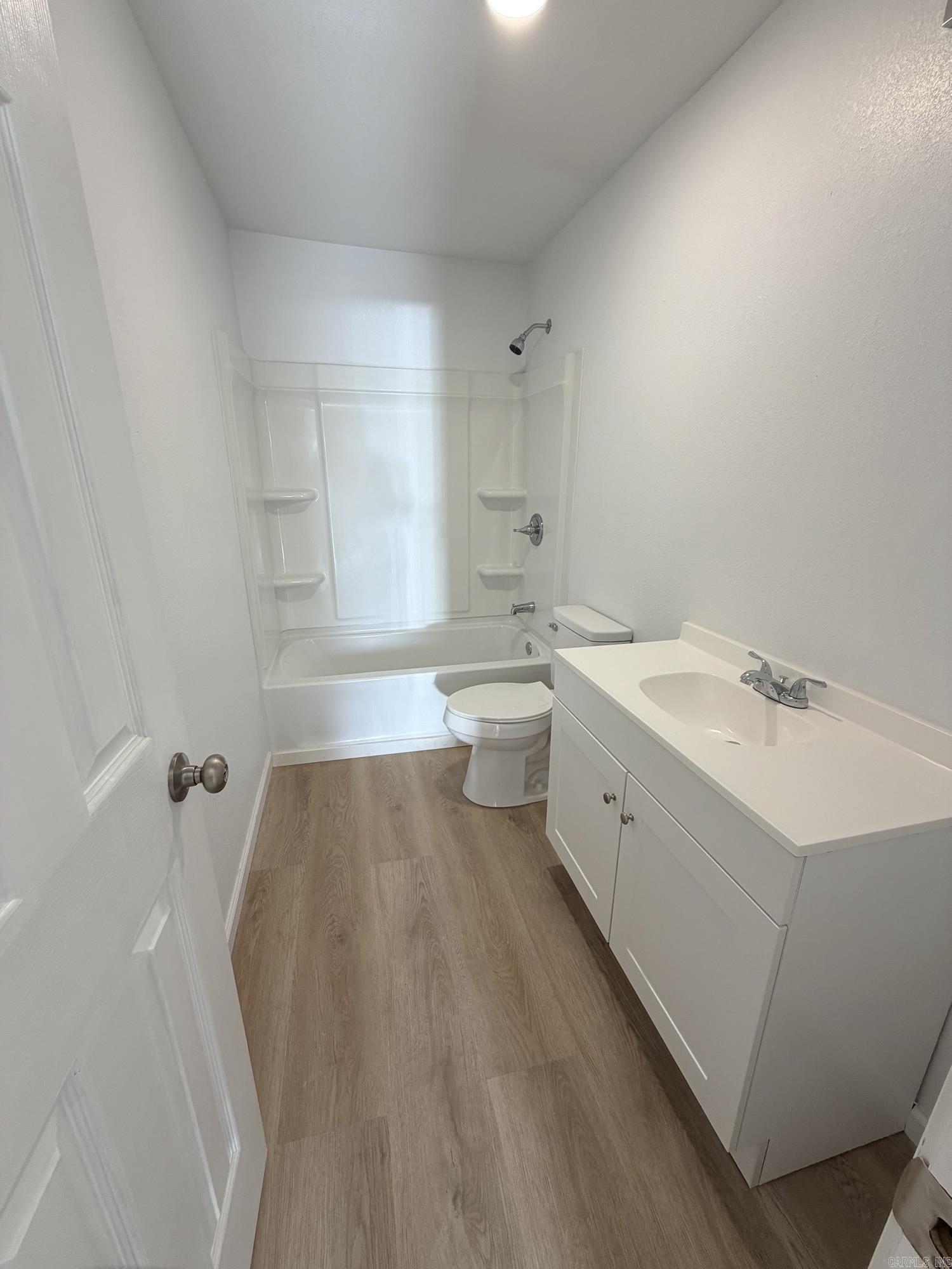 1205 W Hunt St Property Photo 7