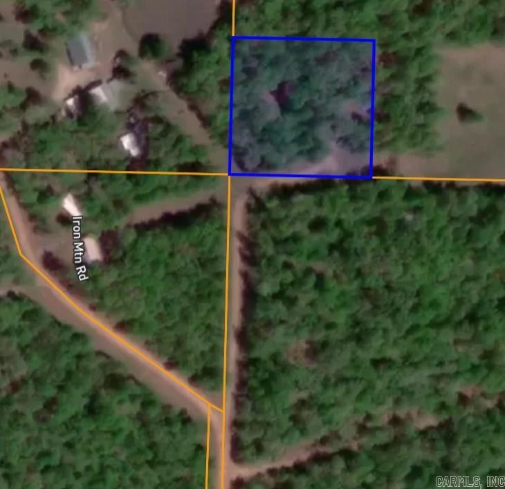 2260 Iron Mountain Road Property Photo 9