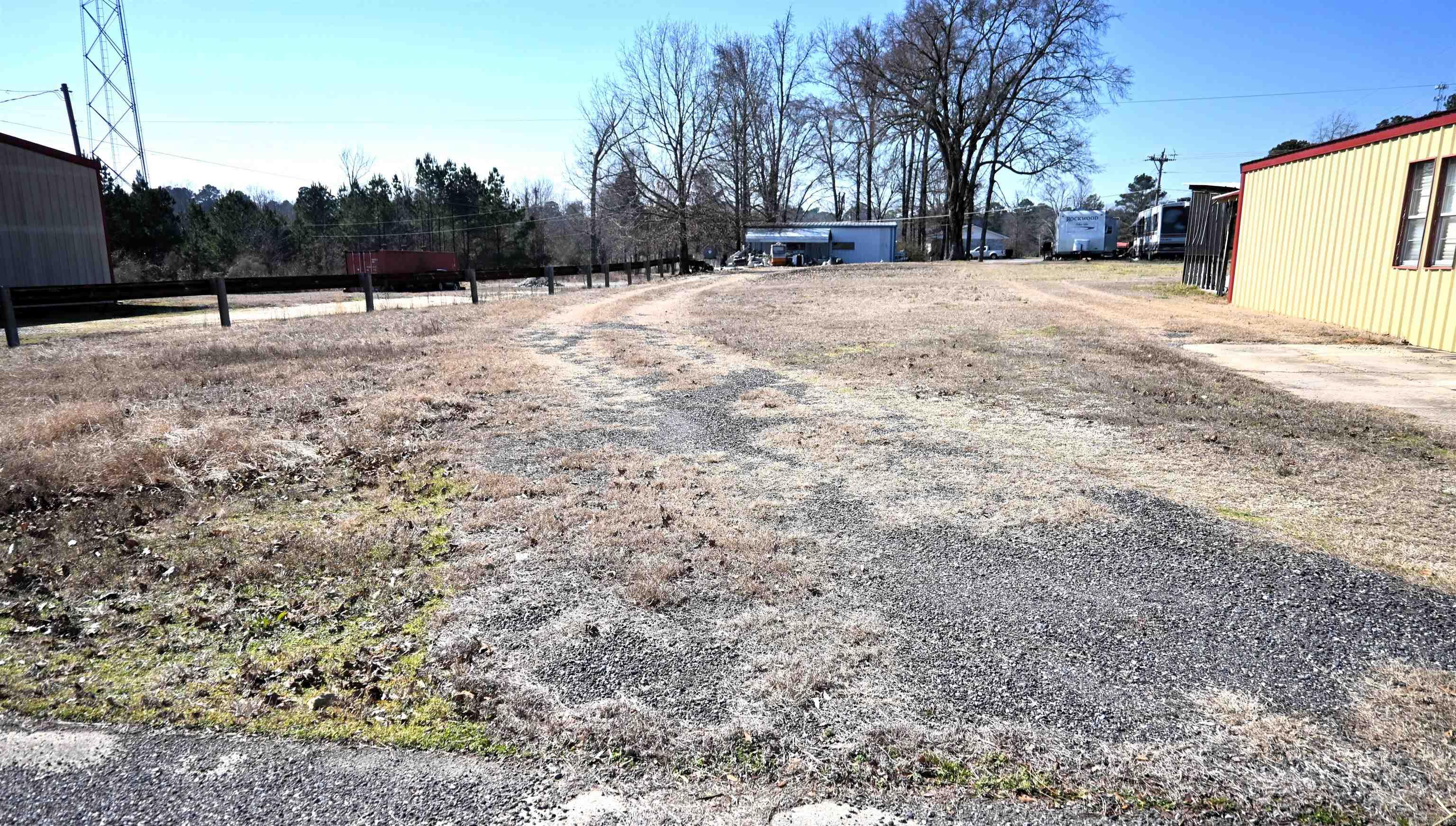 6061 Hwy 167 S Property Photo 4