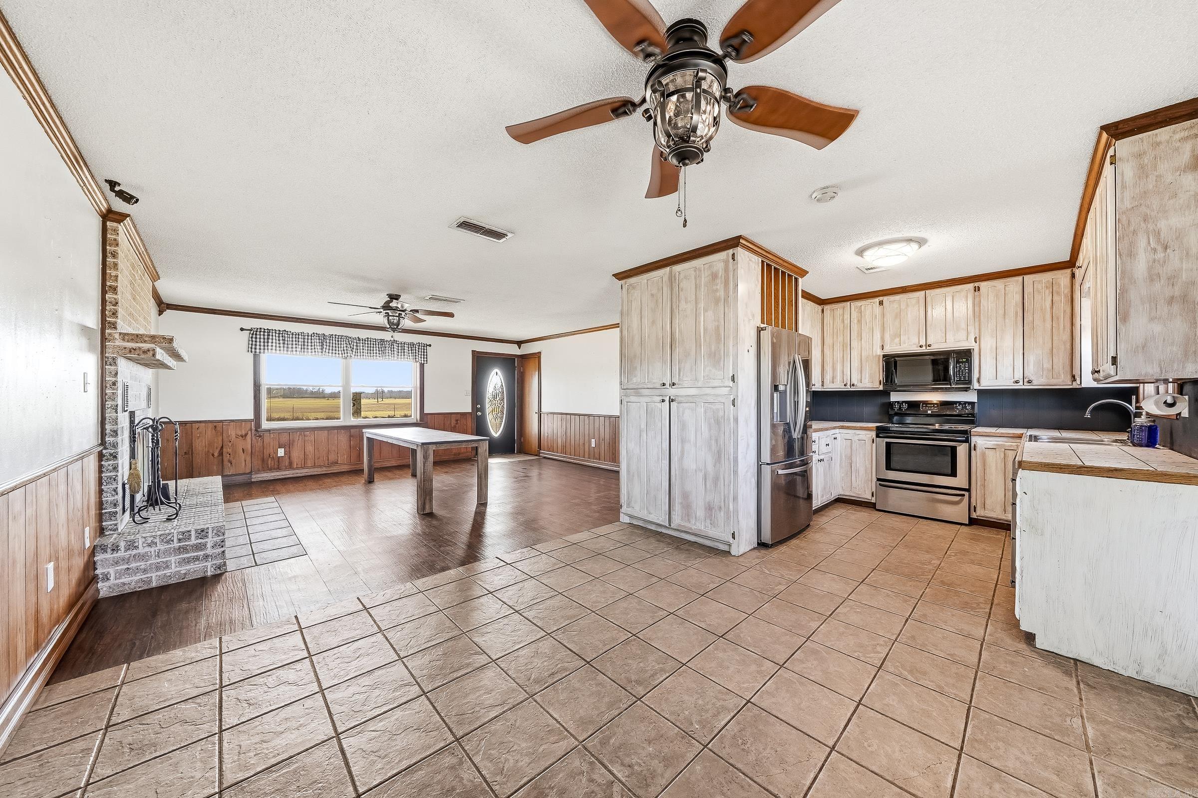 1335 Chapel Hill Road Property Photo 4