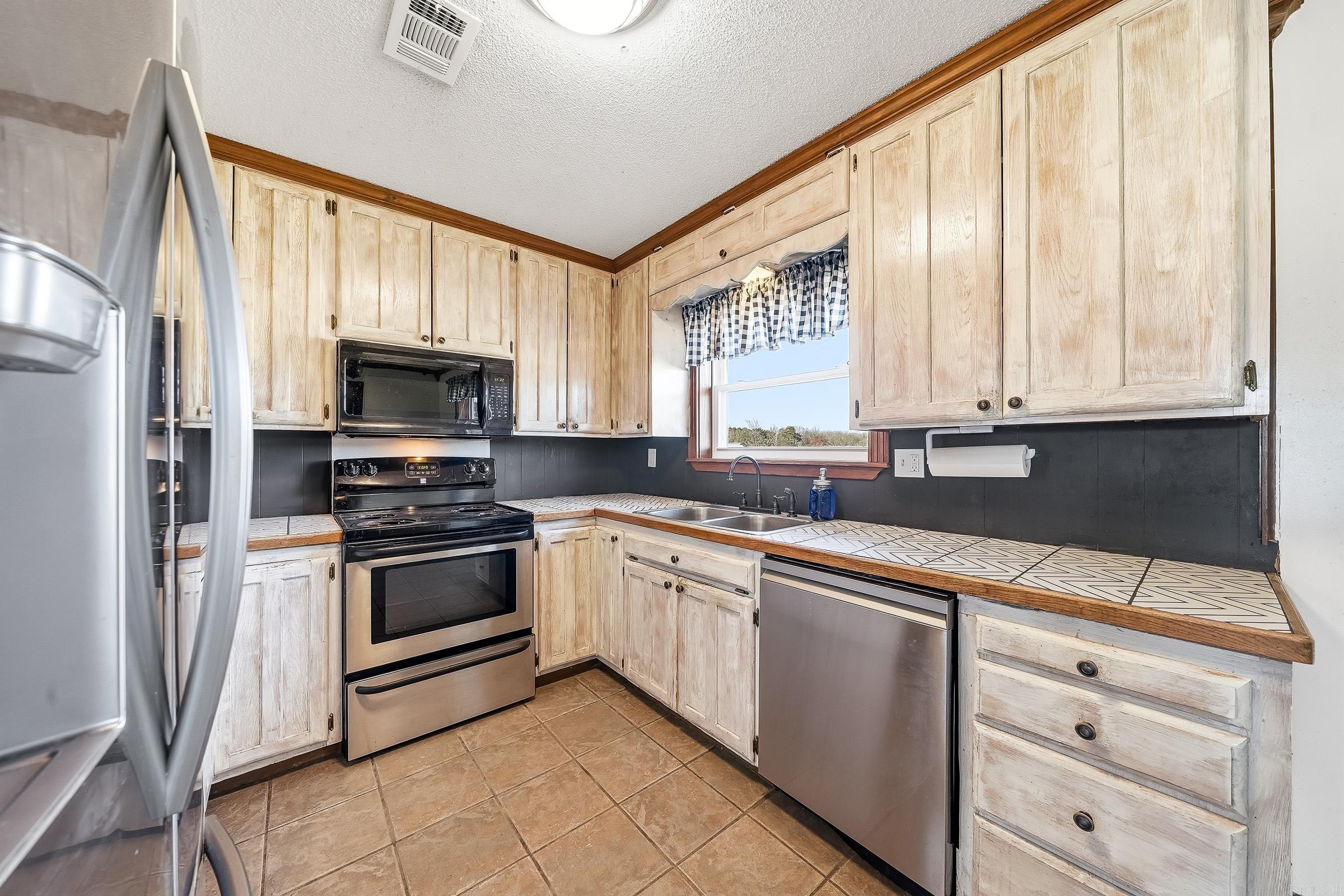 1335 Chapel Hill Road Property Photo 6