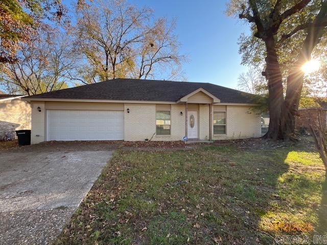 12 Willowridge Cv Property Photo 1