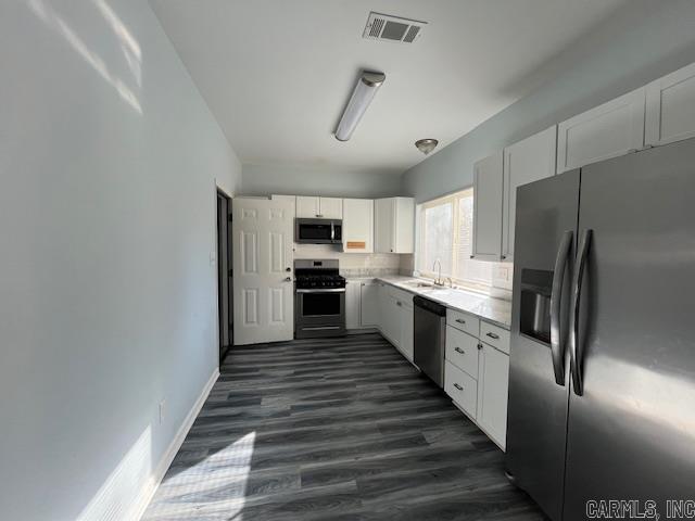 12 Willowridge Cv Property Photo 6
