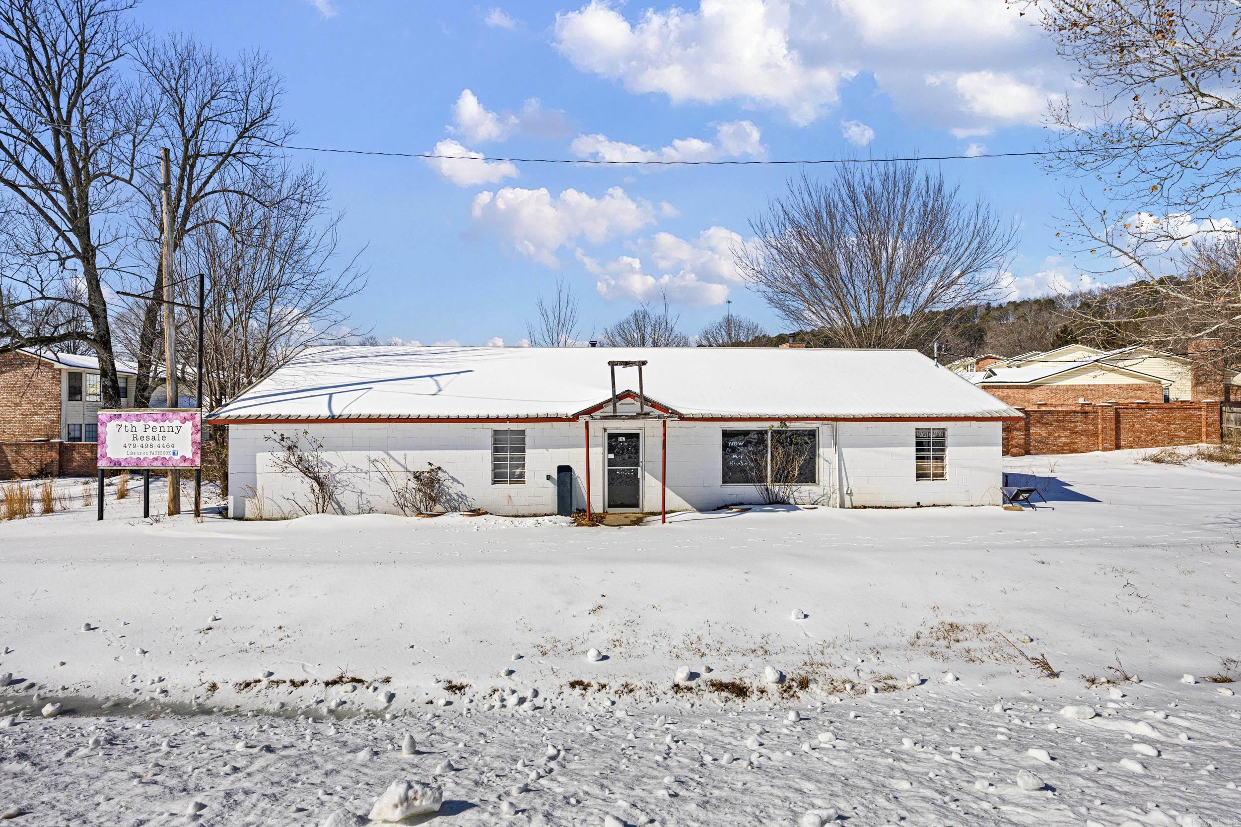 5187 N Arkansas Ave Property Photo 1