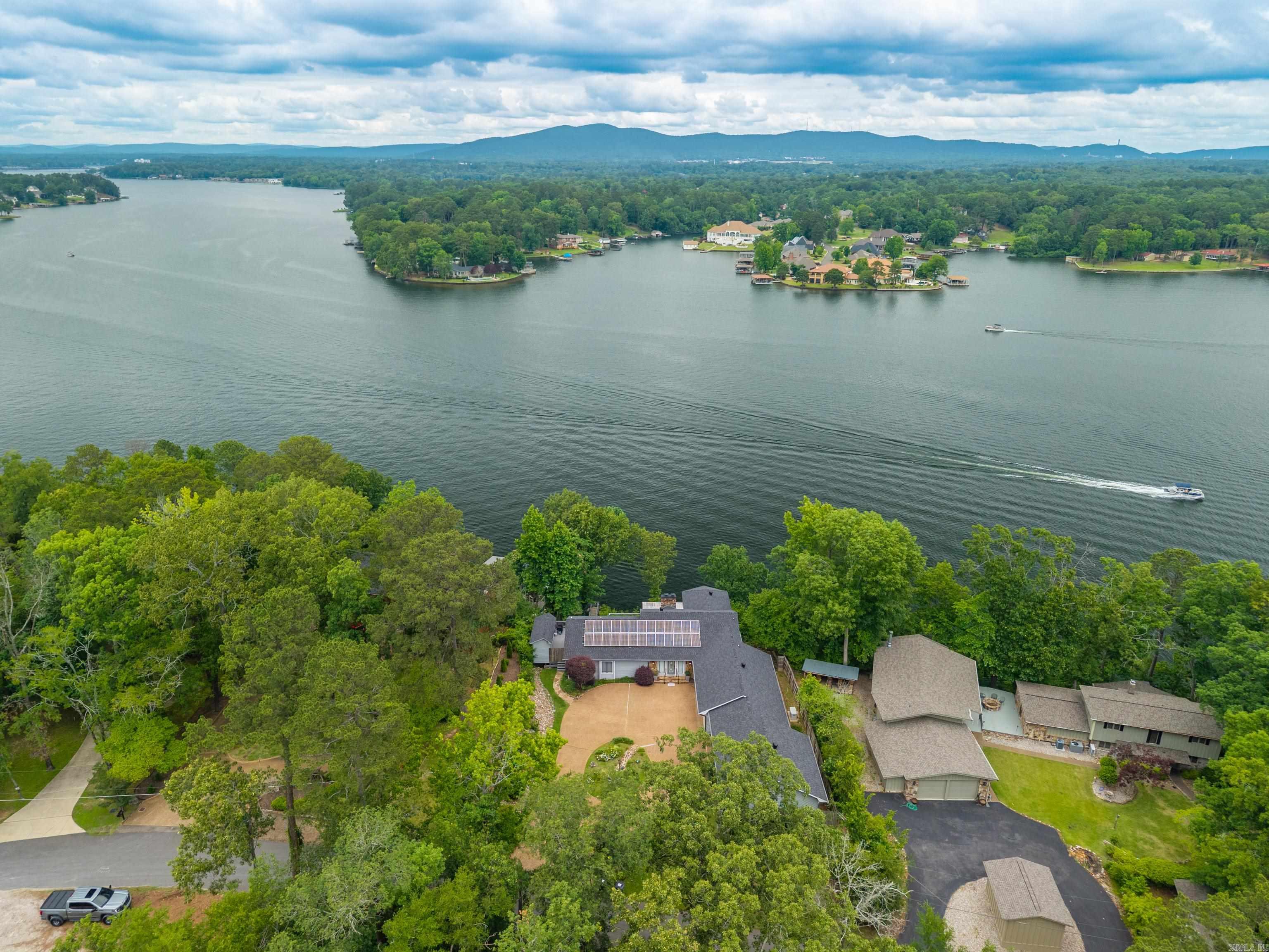 139 Sammie Cove Property Photo 1