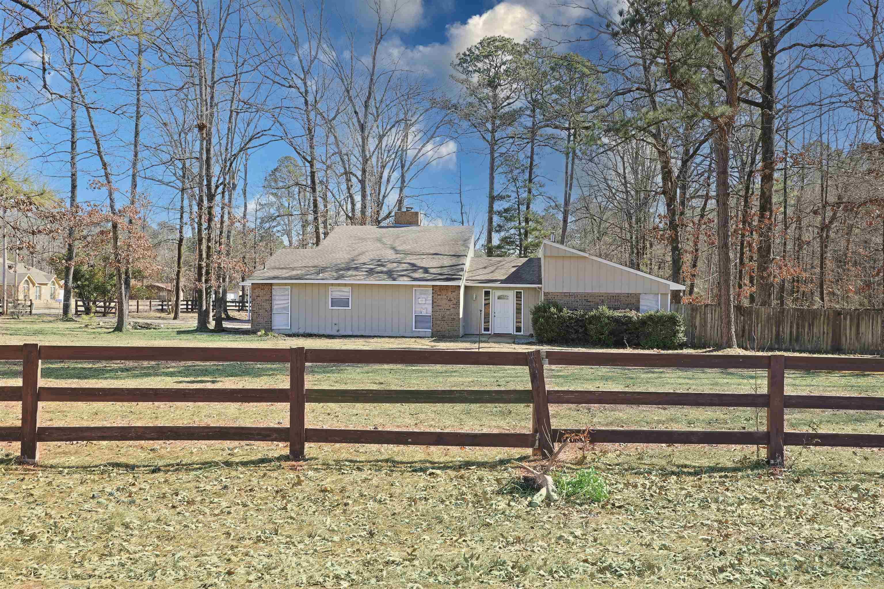 6601 Twin Oaks Property Photo 2