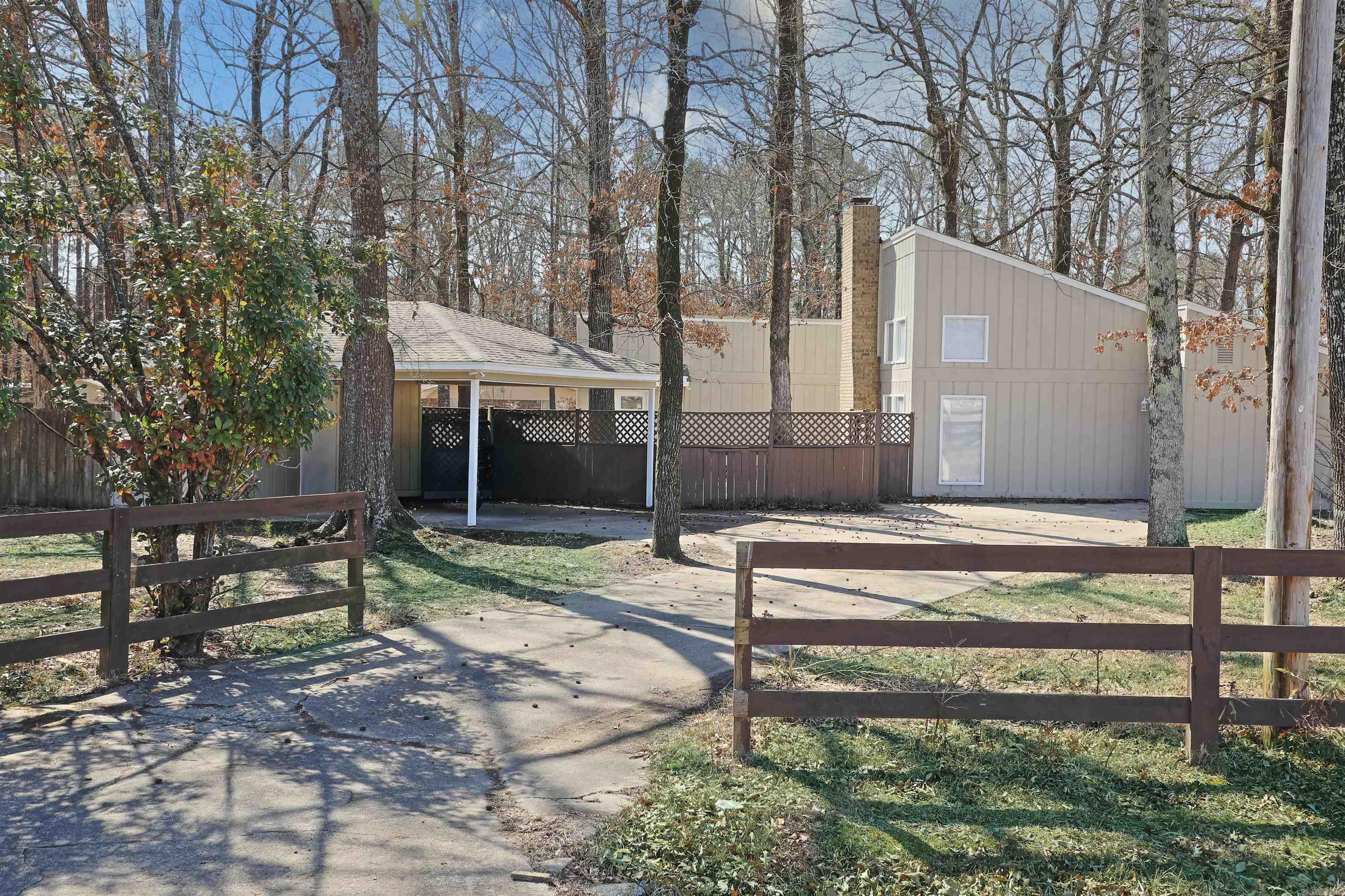 6601 Twin Oaks Property Photo 3