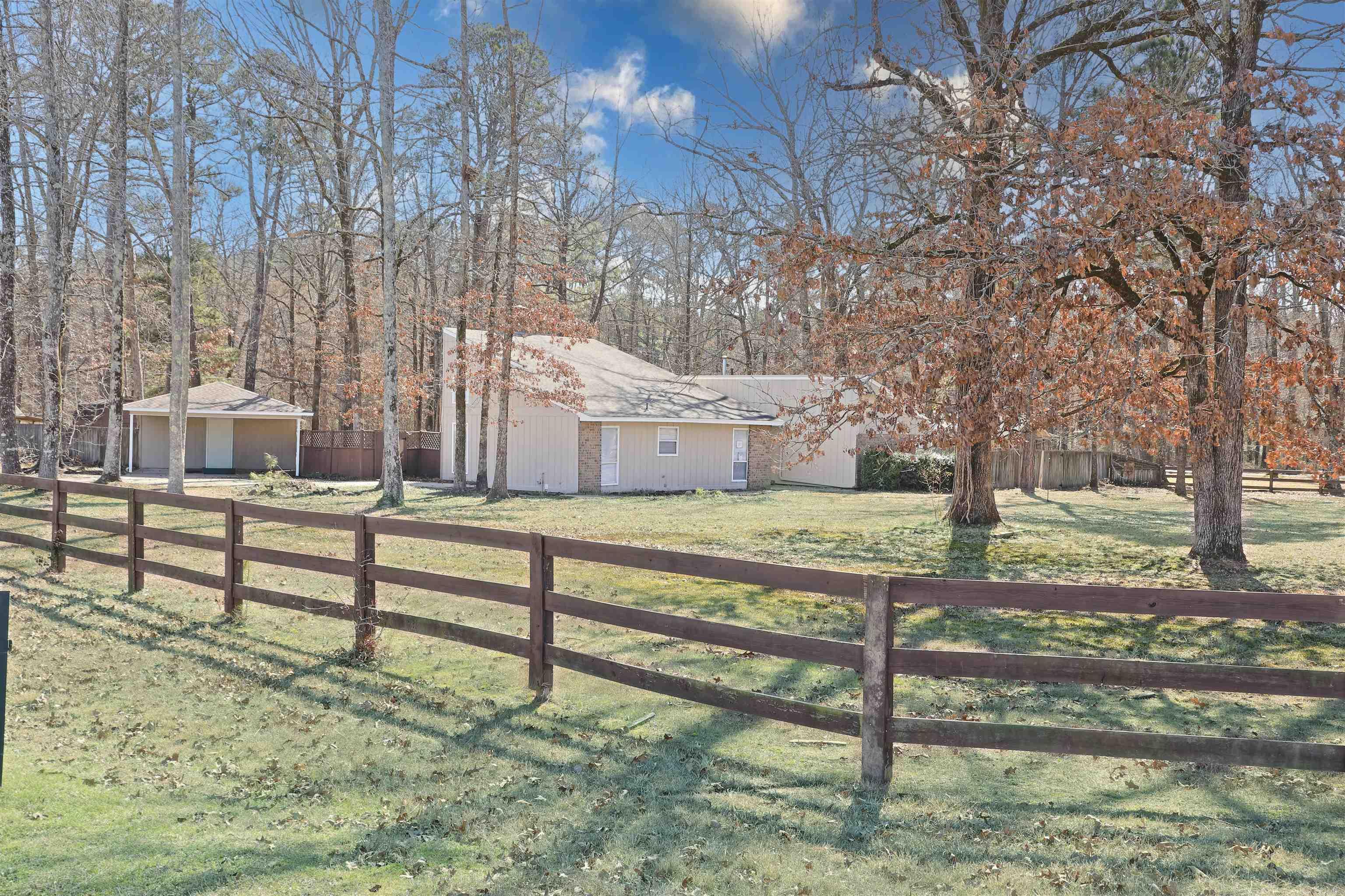 6601 Twin Oaks Property Photo 4