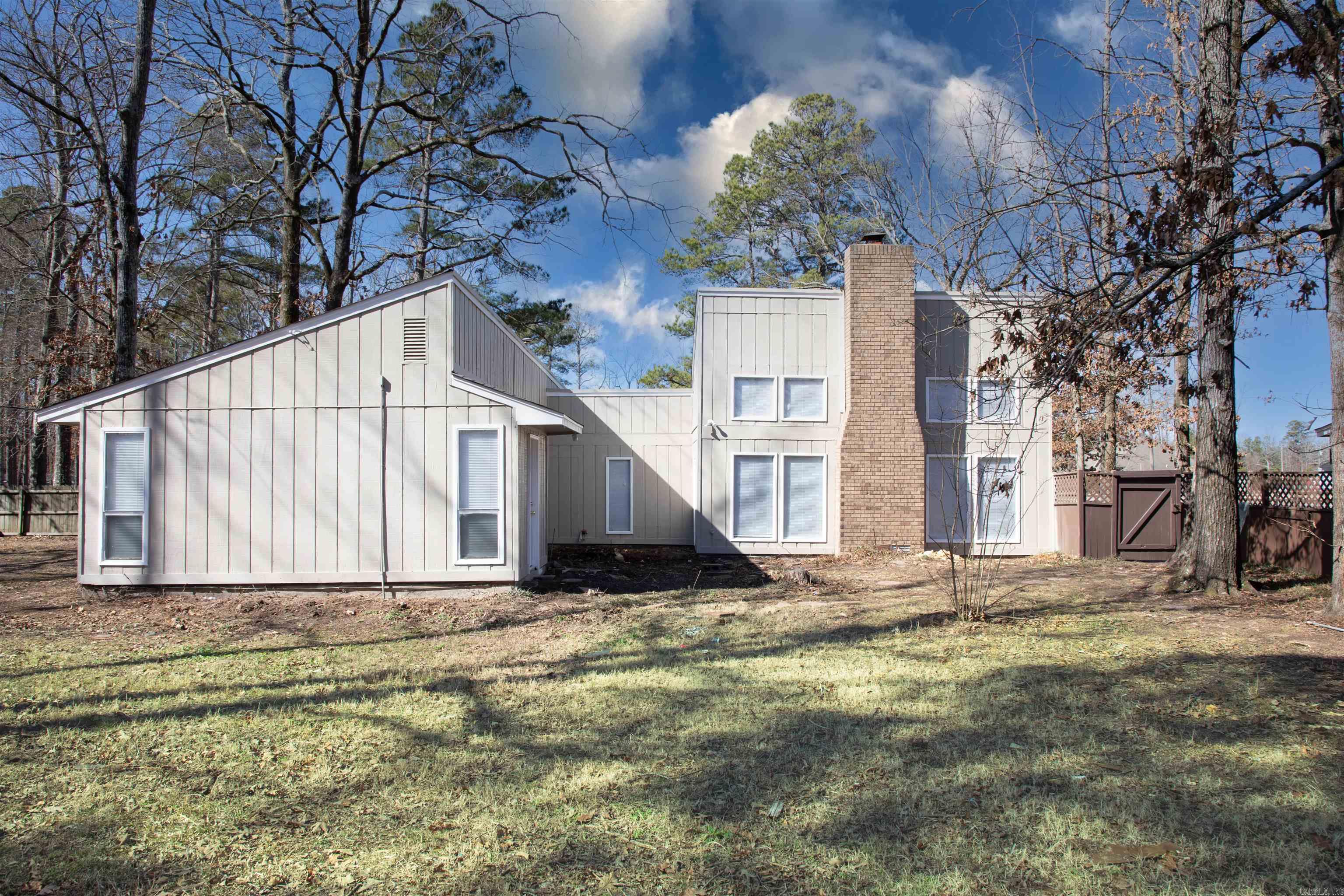 6601 Twin Oaks Property Photo 5