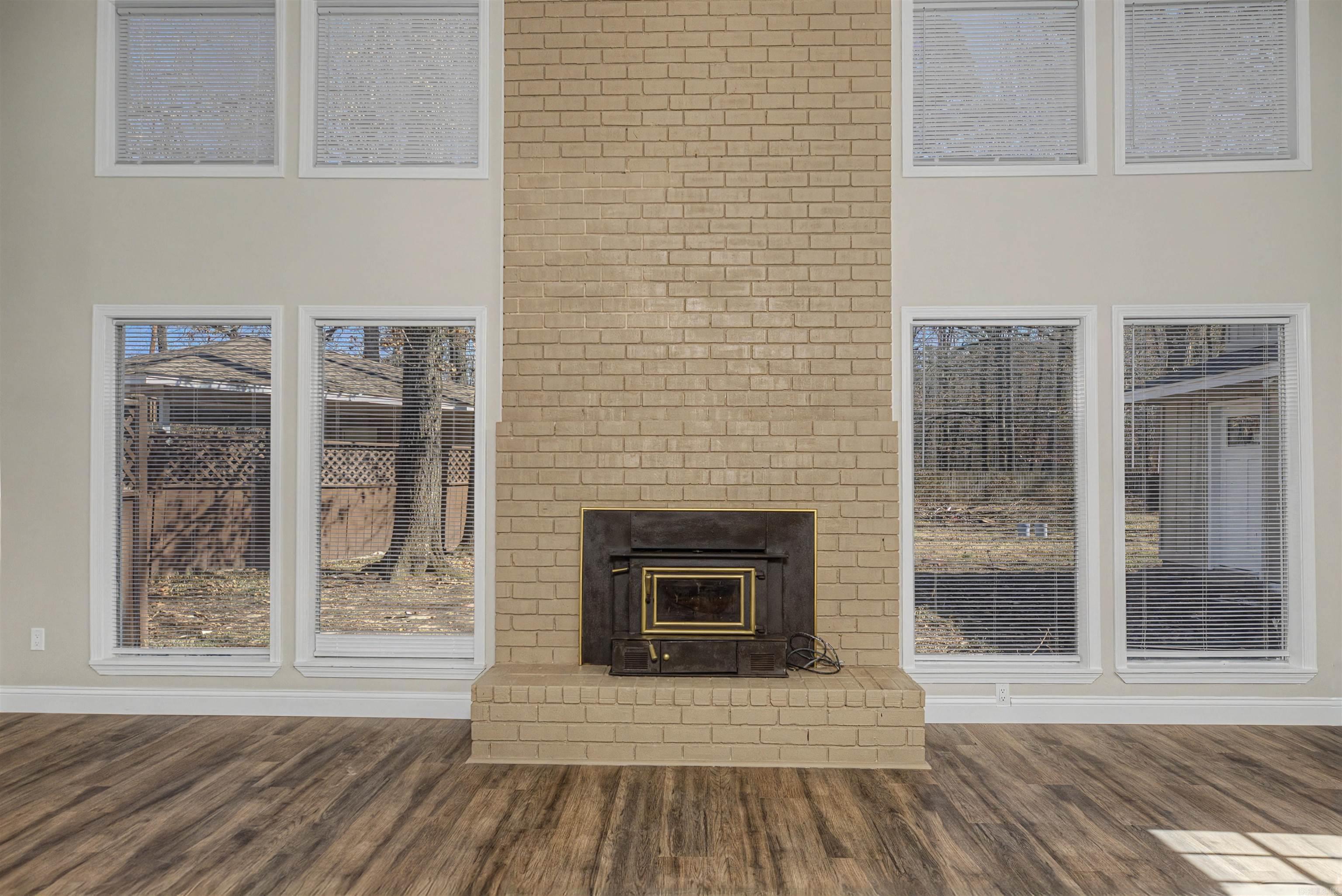 6601 Twin Oaks Property Photo 9