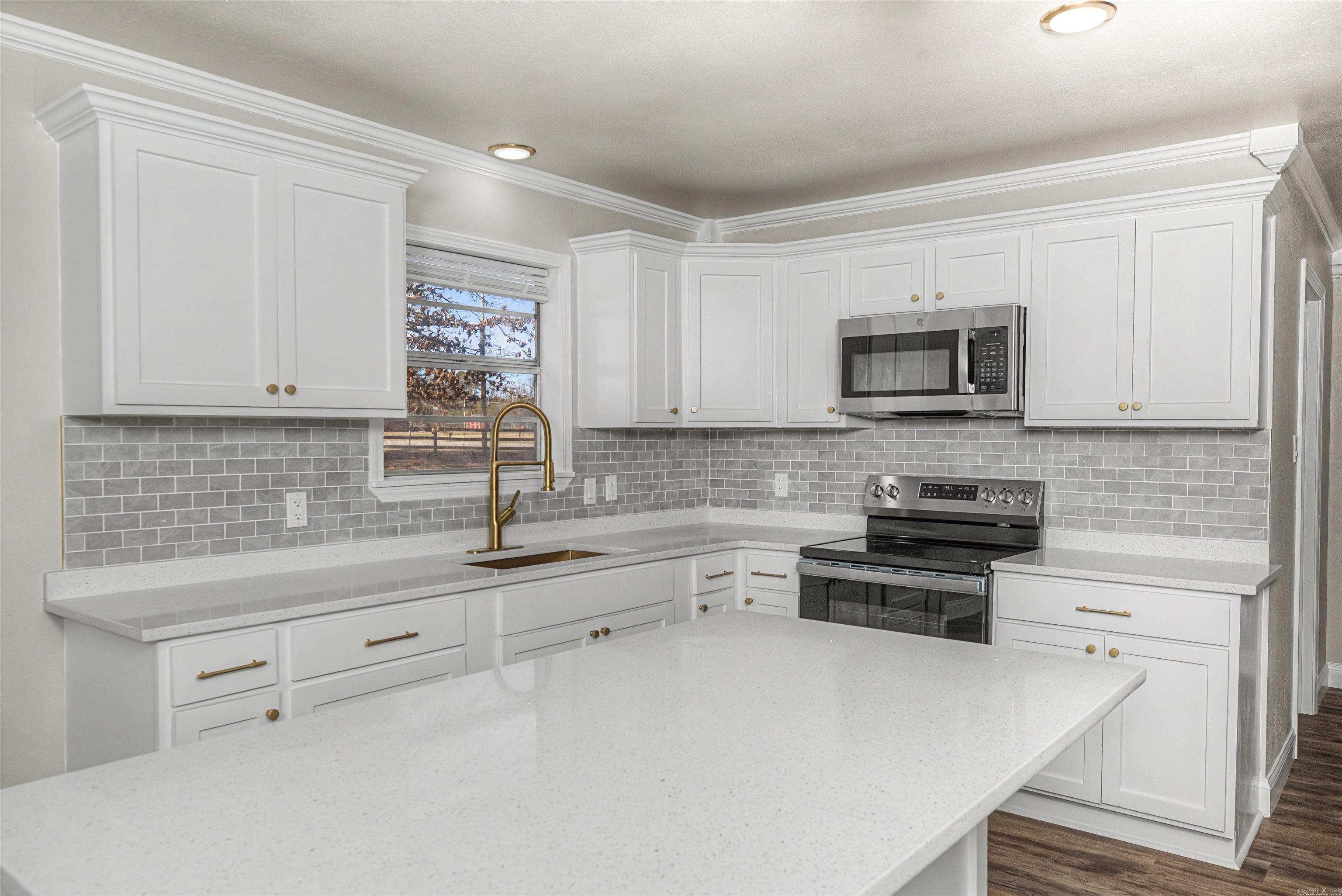 6601 Twin Oaks Property Photo 14