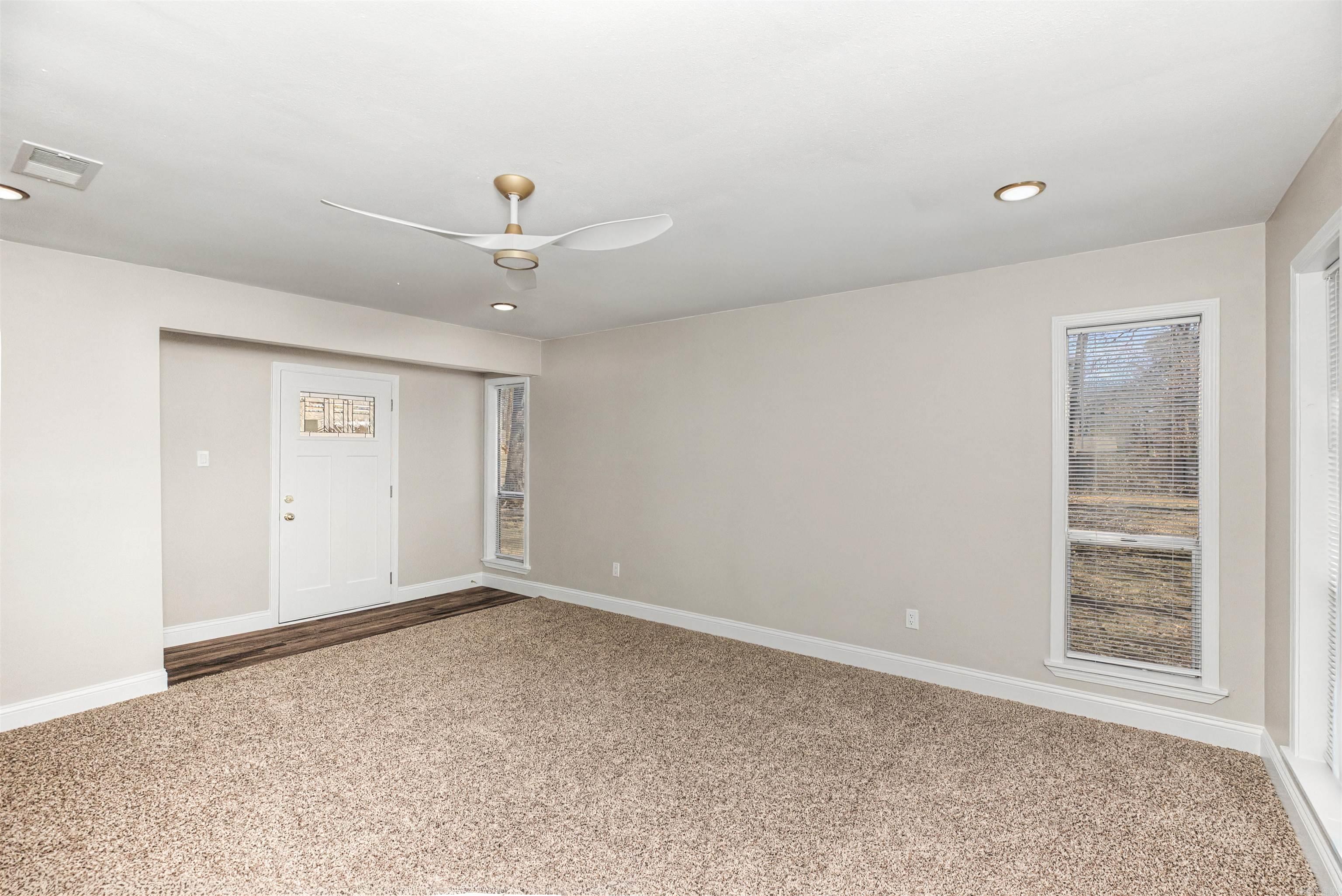 6601 Twin Oaks Property Photo 16