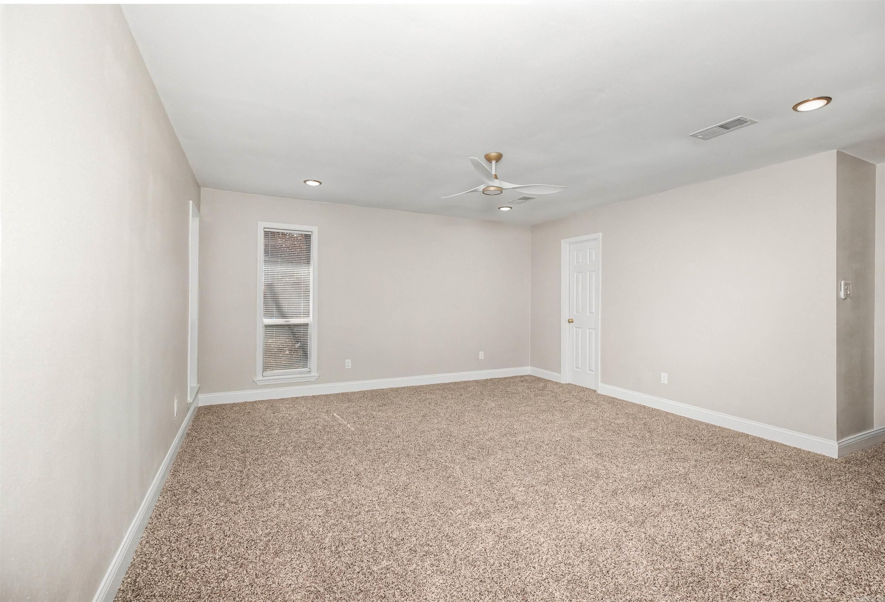 6601 Twin Oaks Property Photo 17