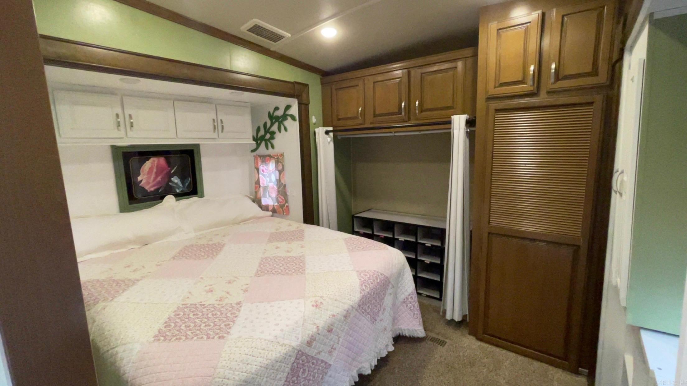 618 Hillcrest Property Photo 2