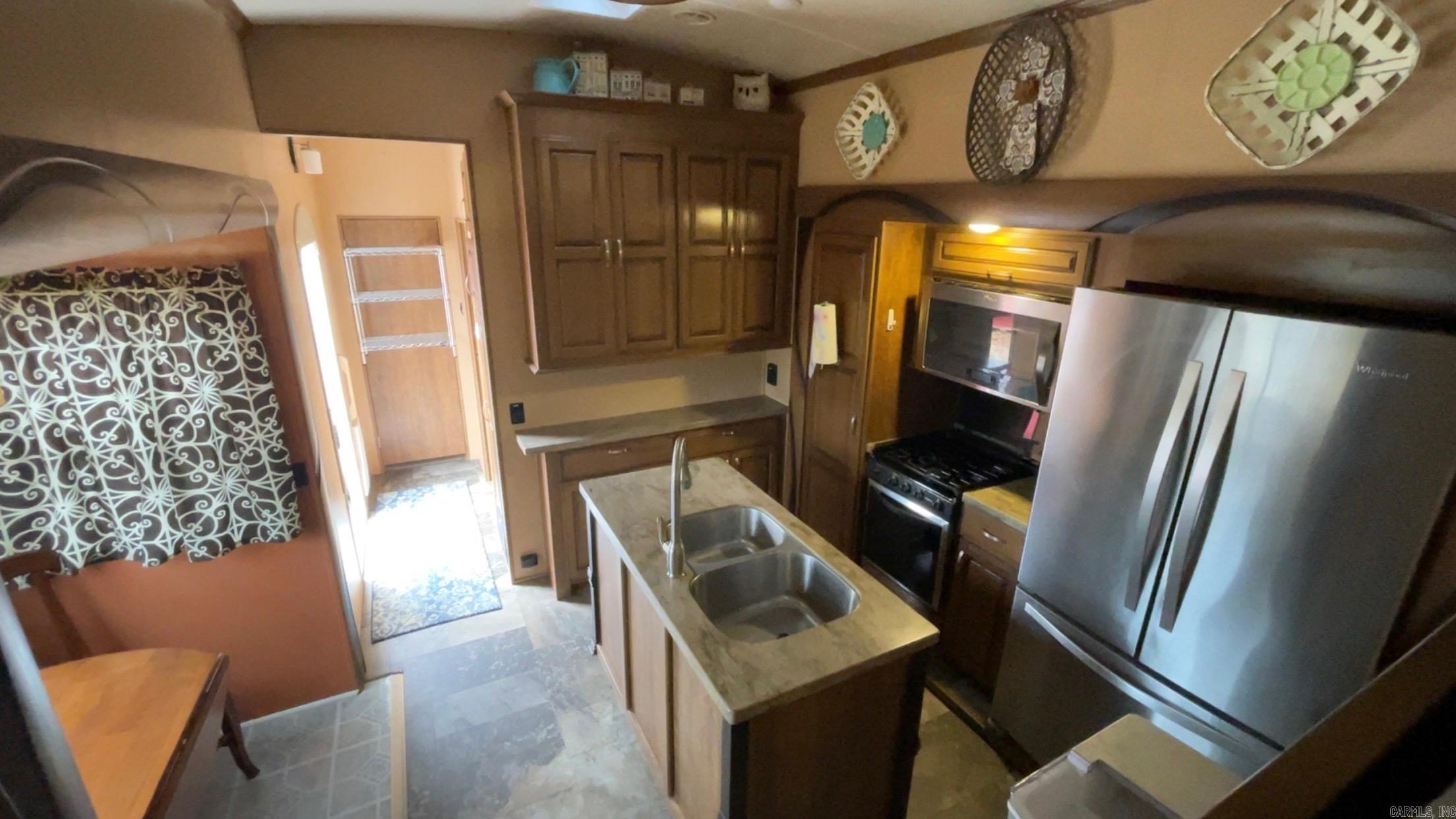 618 Hillcrest Property Photo 7