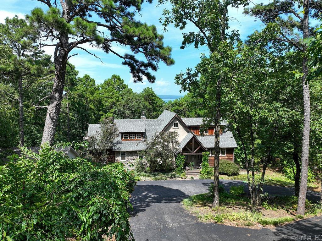 144 Lake Point Drive Property Photo 2