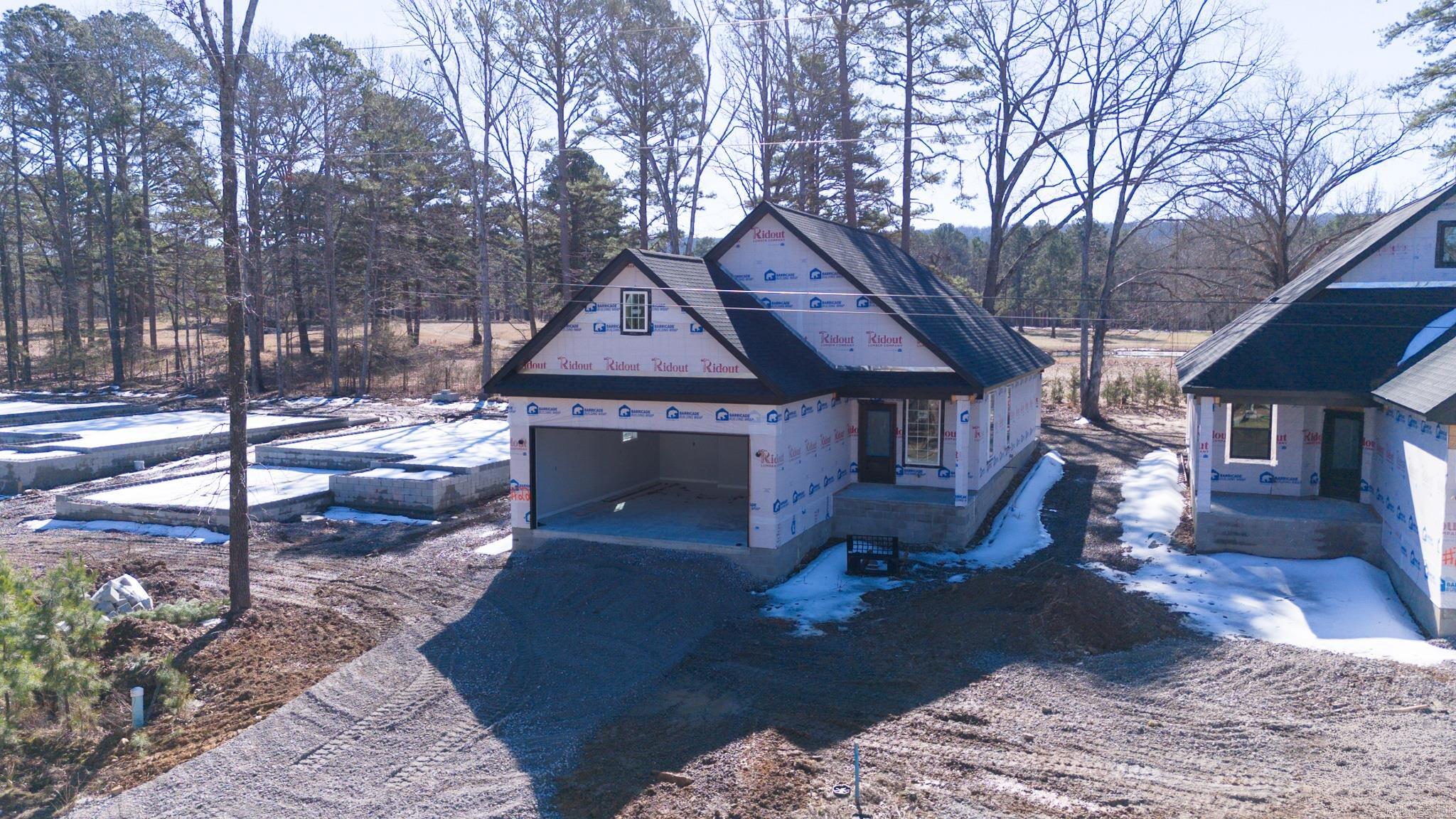 22 Diane's Loop Property Photo 1